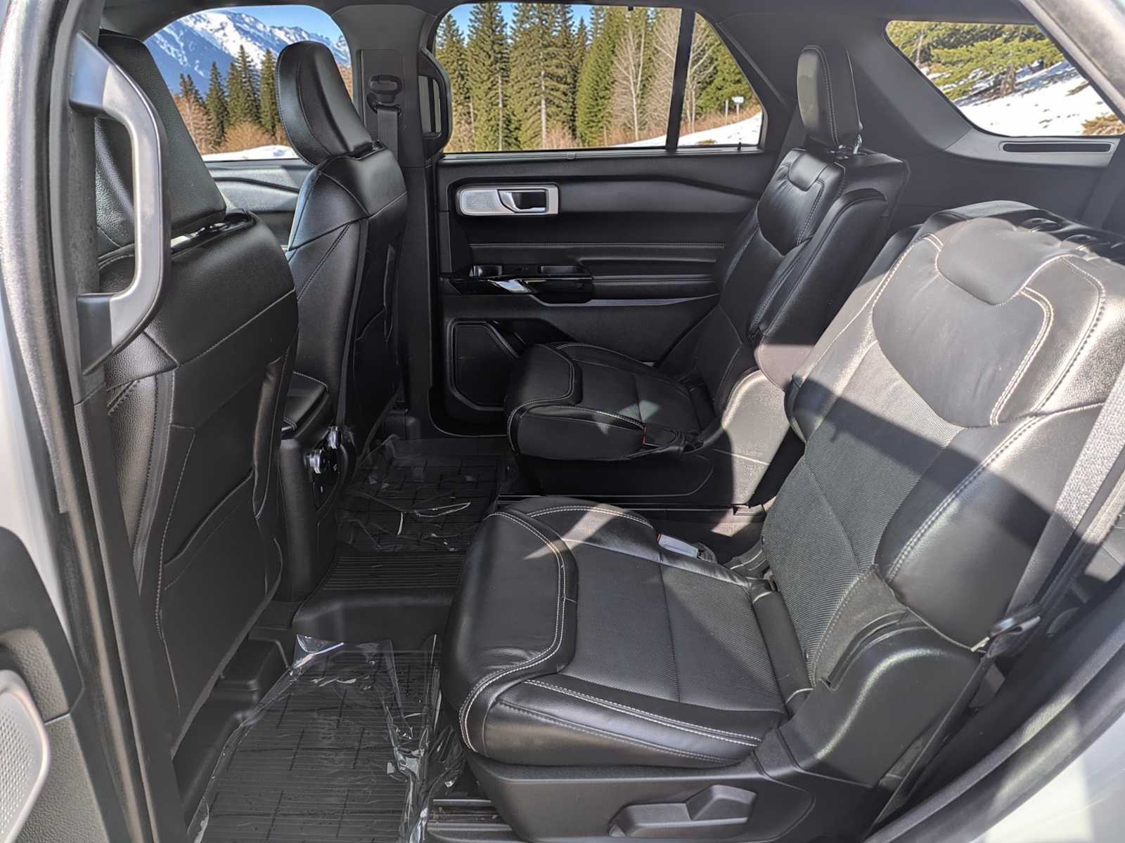 Thumbnail: 2022 Ford Explorer - 17