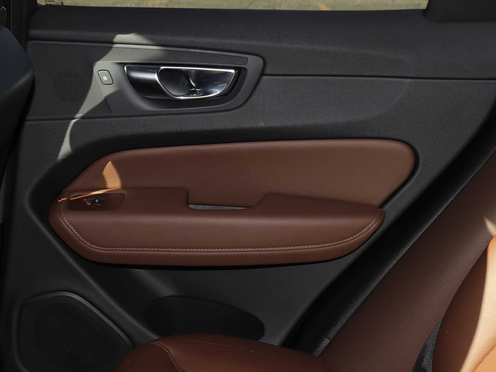 Thumbnail: 2021 Volvo XC60 - 20