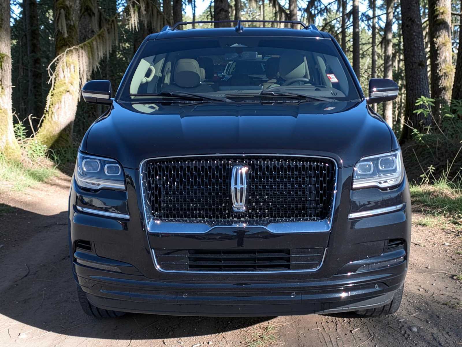 Thumbnail: 2023 Lincoln Navigator - 9