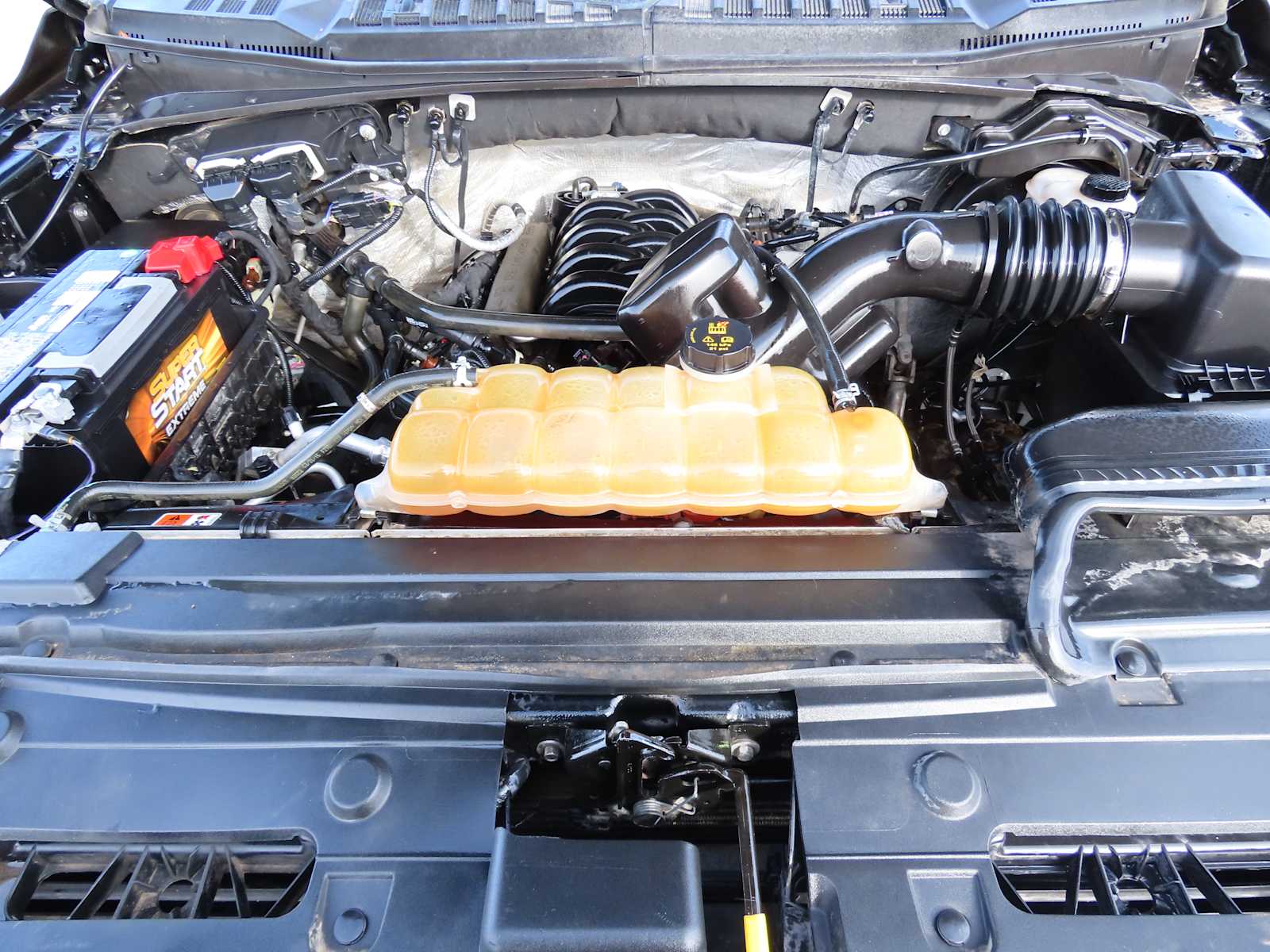 Thumbnail: 2015 Ford F-150 - 16