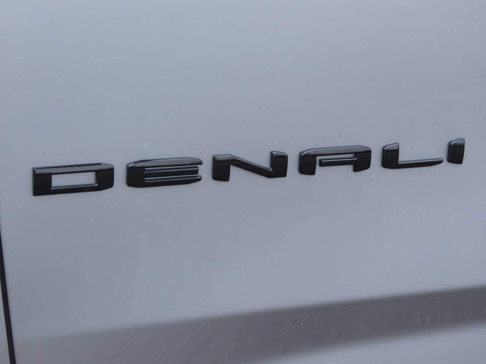 Thumbnail: 2023 GMC Yukon XL - 12