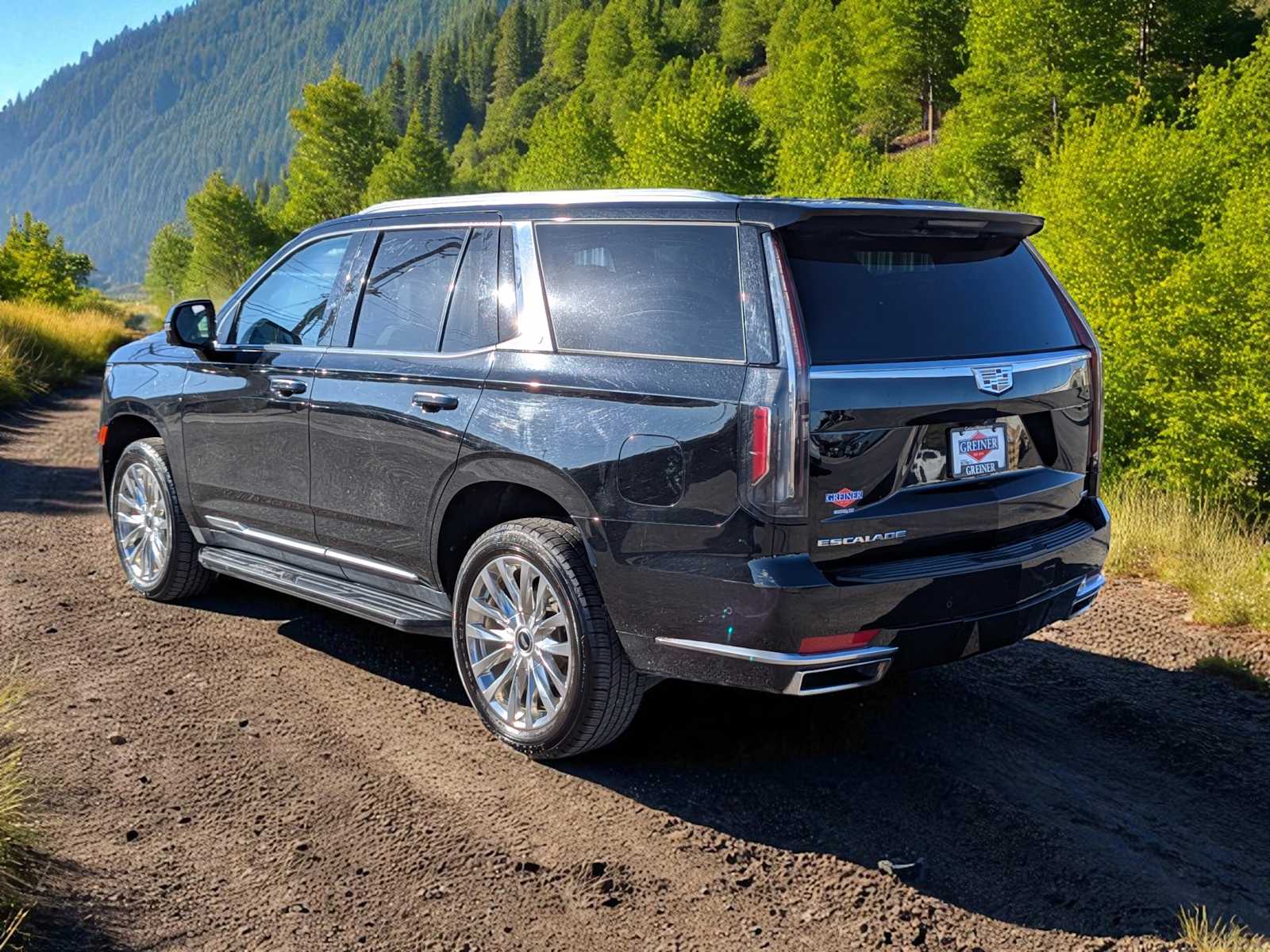 Thumbnail: 2023 Cadillac Escalade - 4