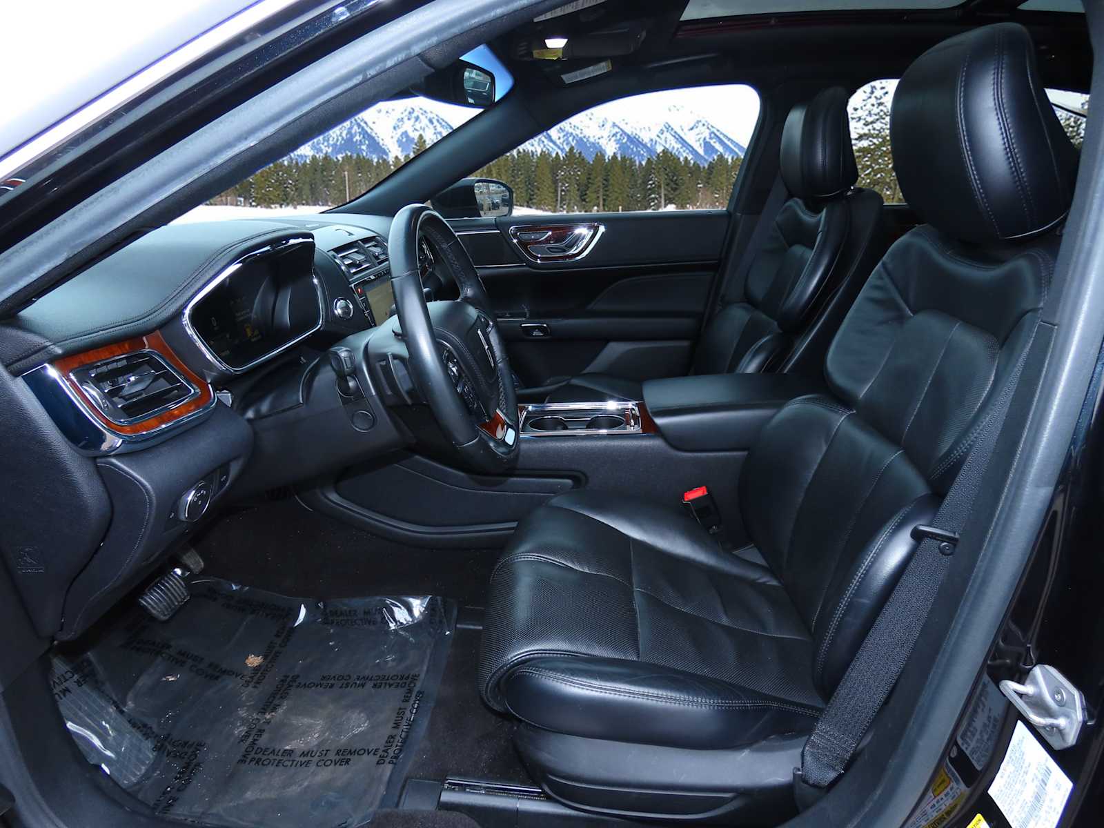 Thumbnail: 2019 Lincoln Continental - 14