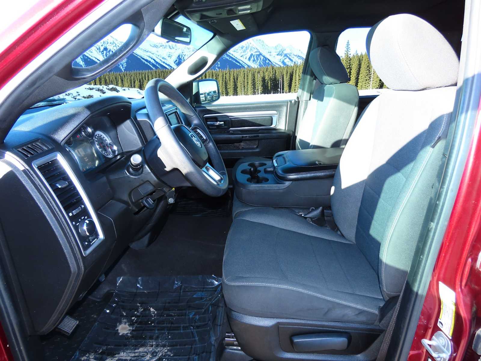 Thumbnail: 2021 RAM 1500 Classic - 15