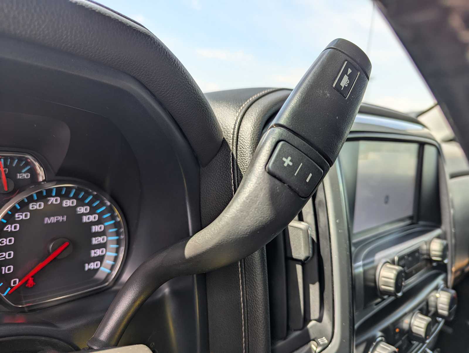 Thumbnail: 2018 Chevrolet Silverado 3500 - 40