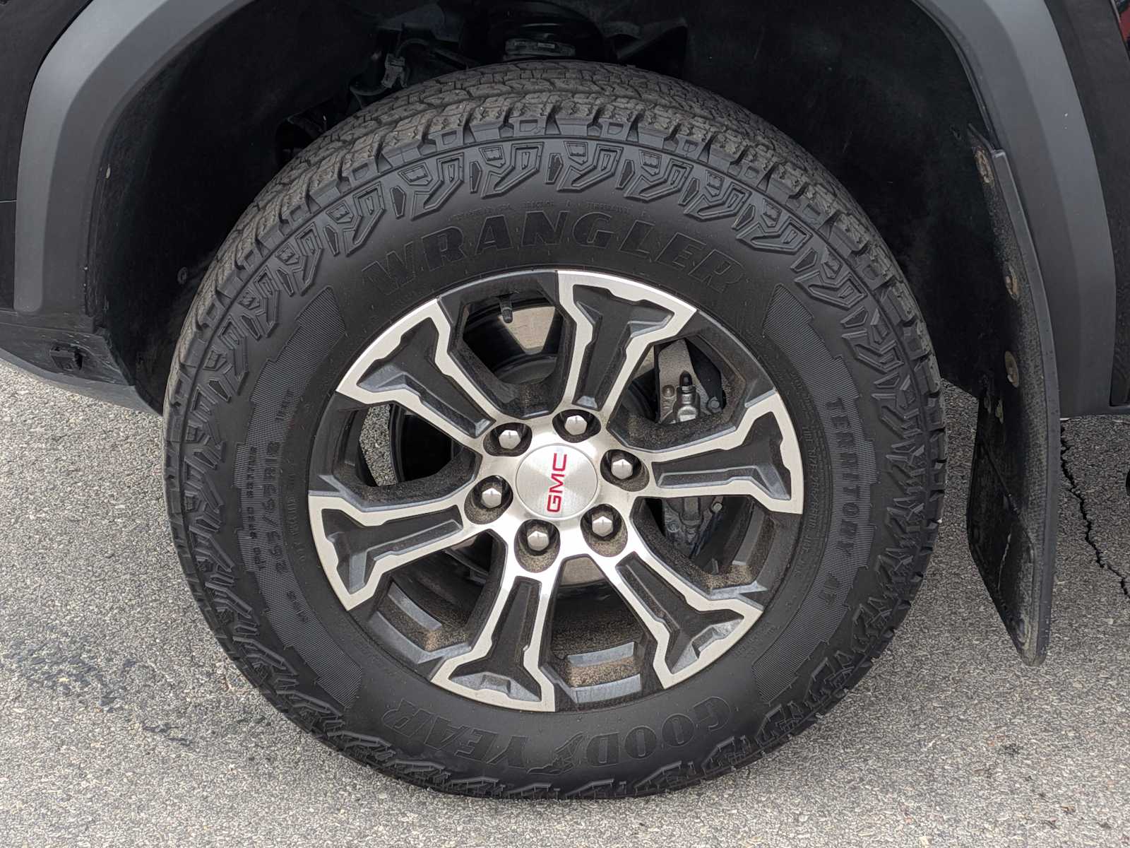 Thumbnail: 2024 GMC Canyon - 13