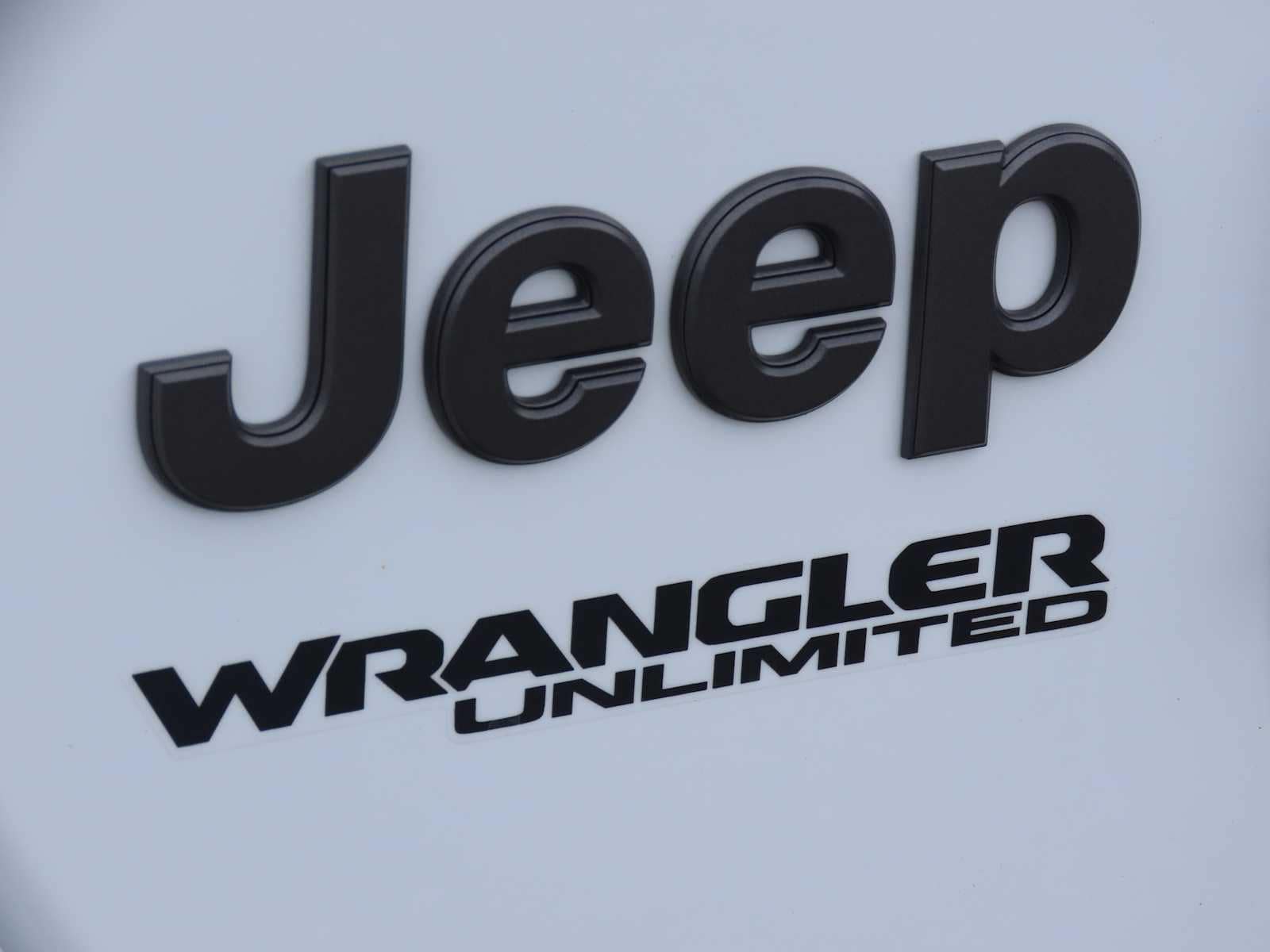 Thumbnail: 2019 Jeep Wrangler - 12