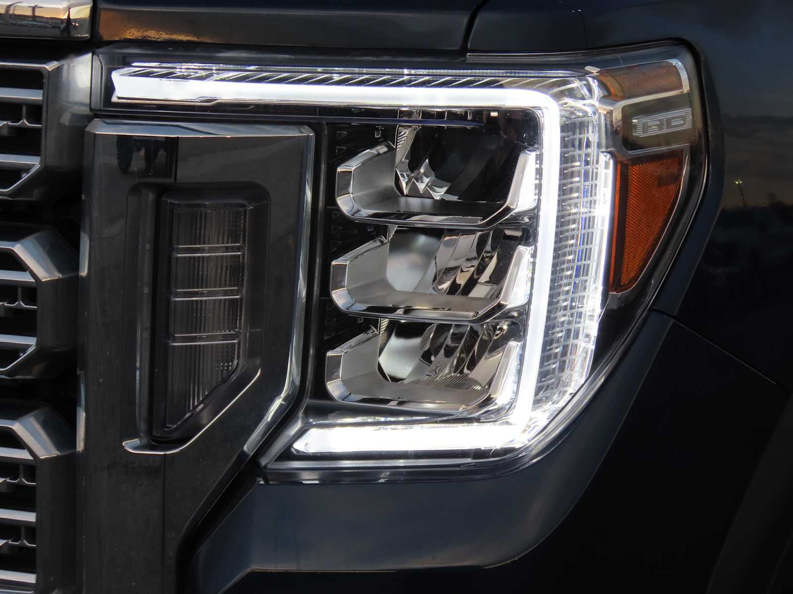 Thumbnail: 2022 GMC Sierra 3500 - 10