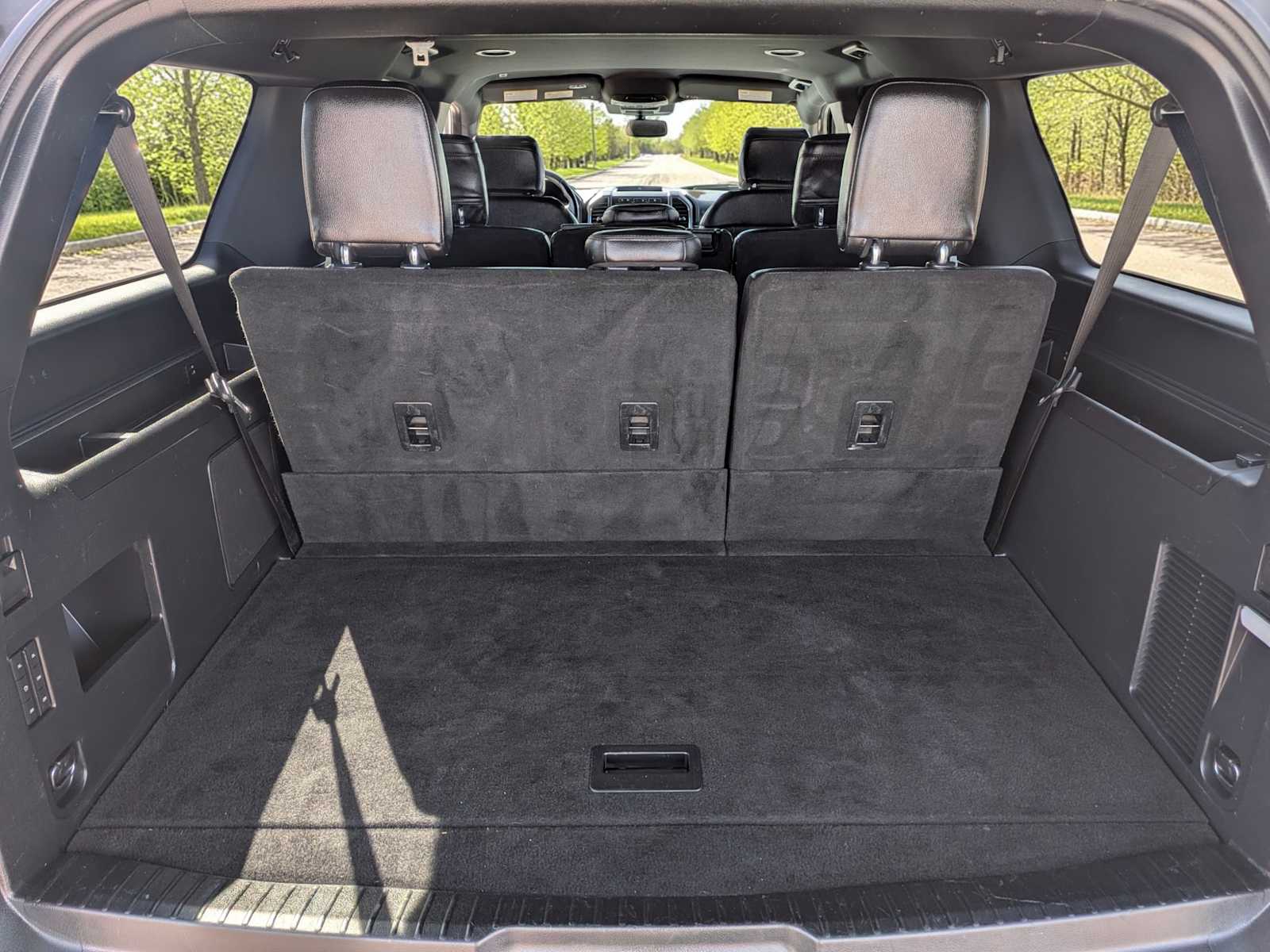 Thumbnail: 2020 Ford Expedition MAX - 36