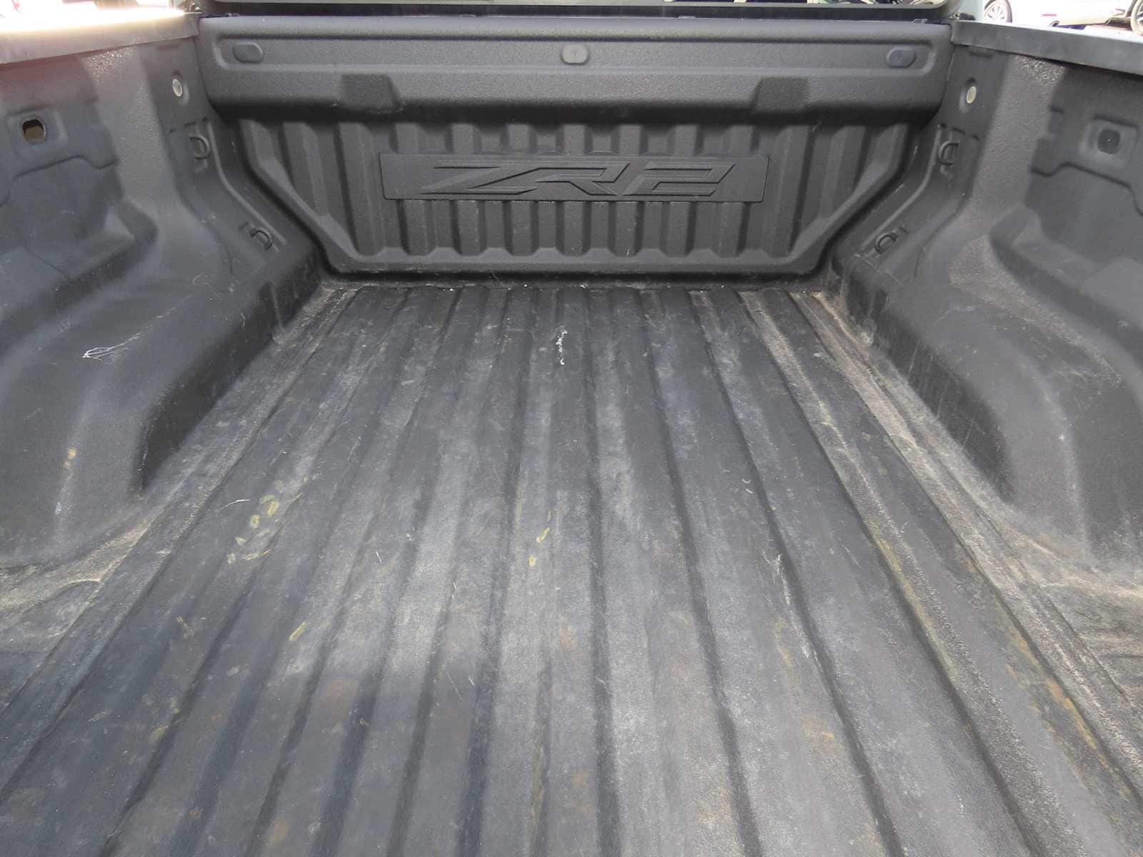 Thumbnail: 2024 Chevrolet Colorado - 33