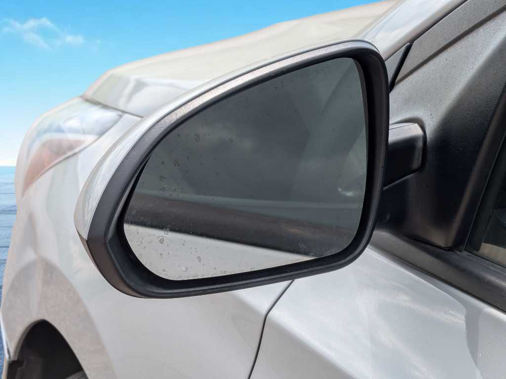 2019 Hyundai Accent SE 14