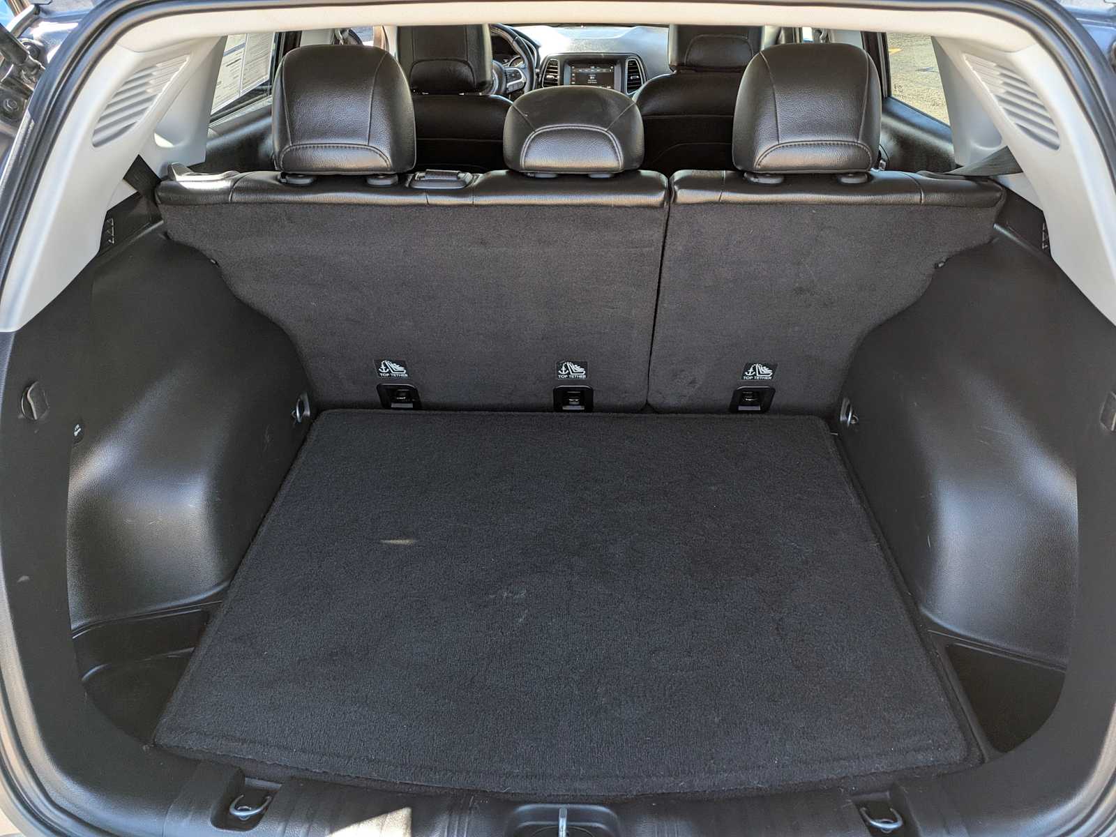 Thumbnail: 2018 Jeep Compass - 31