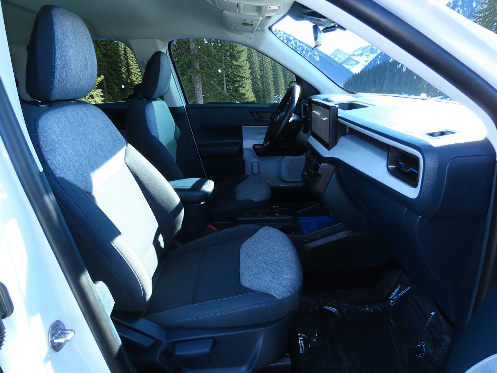 Thumbnail: 2025 Ford Maverick - 19