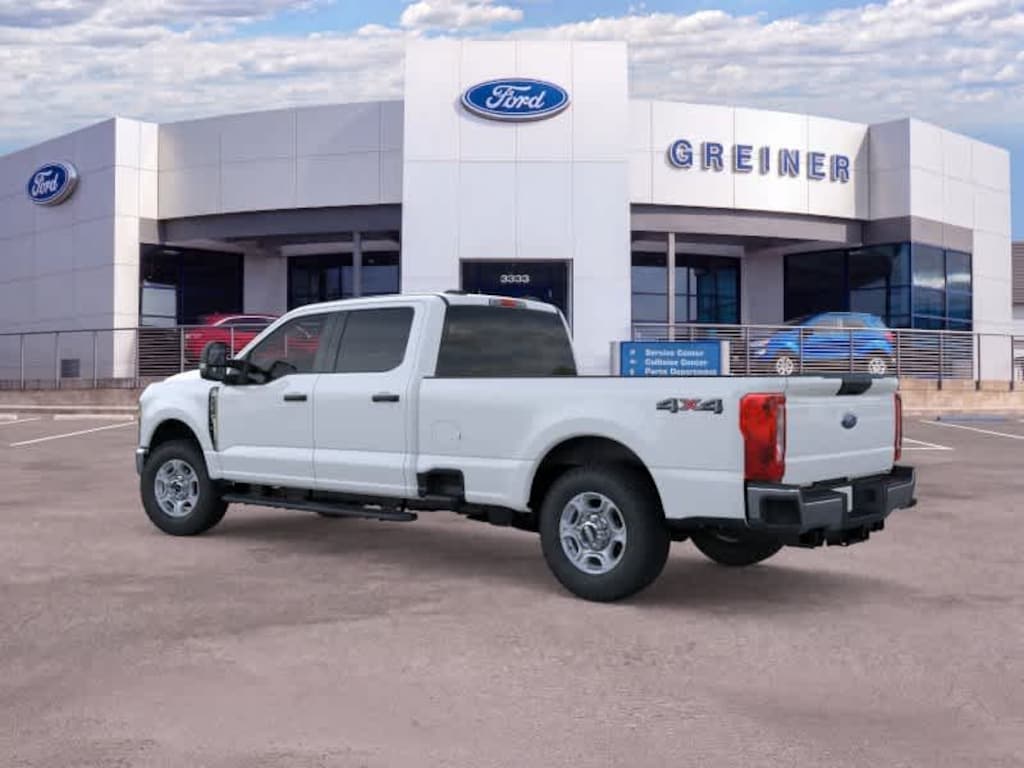 New 2026 Ford F-250 XLT Truck Crew Cab