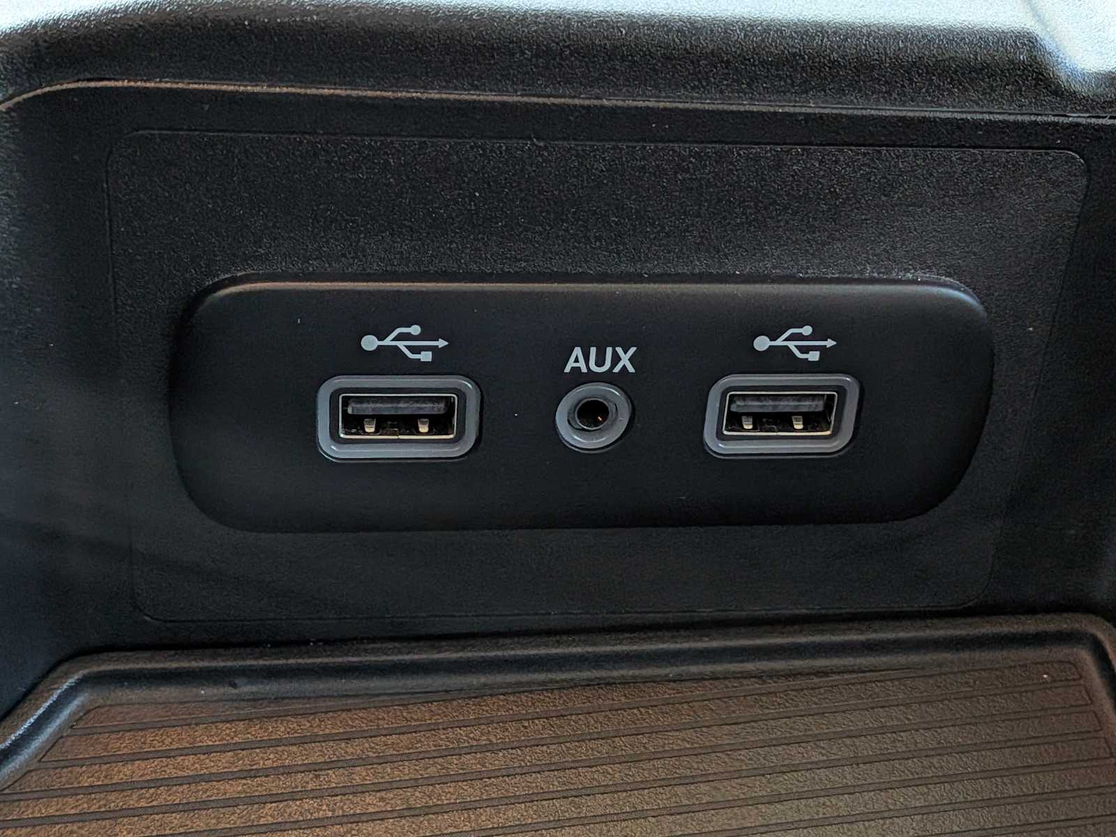 Thumbnail: 2019 RAM 1500 Classic - 30