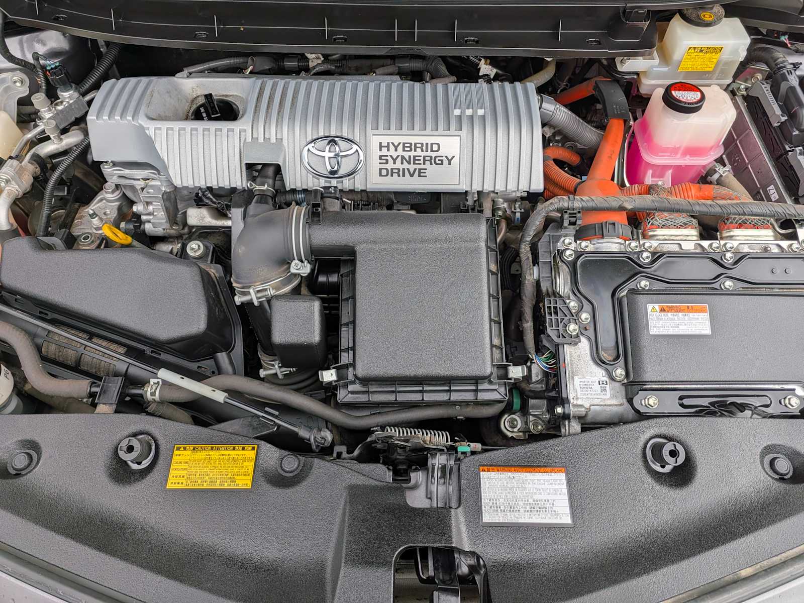 Thumbnail: 2015 Toyota Prius v - 13