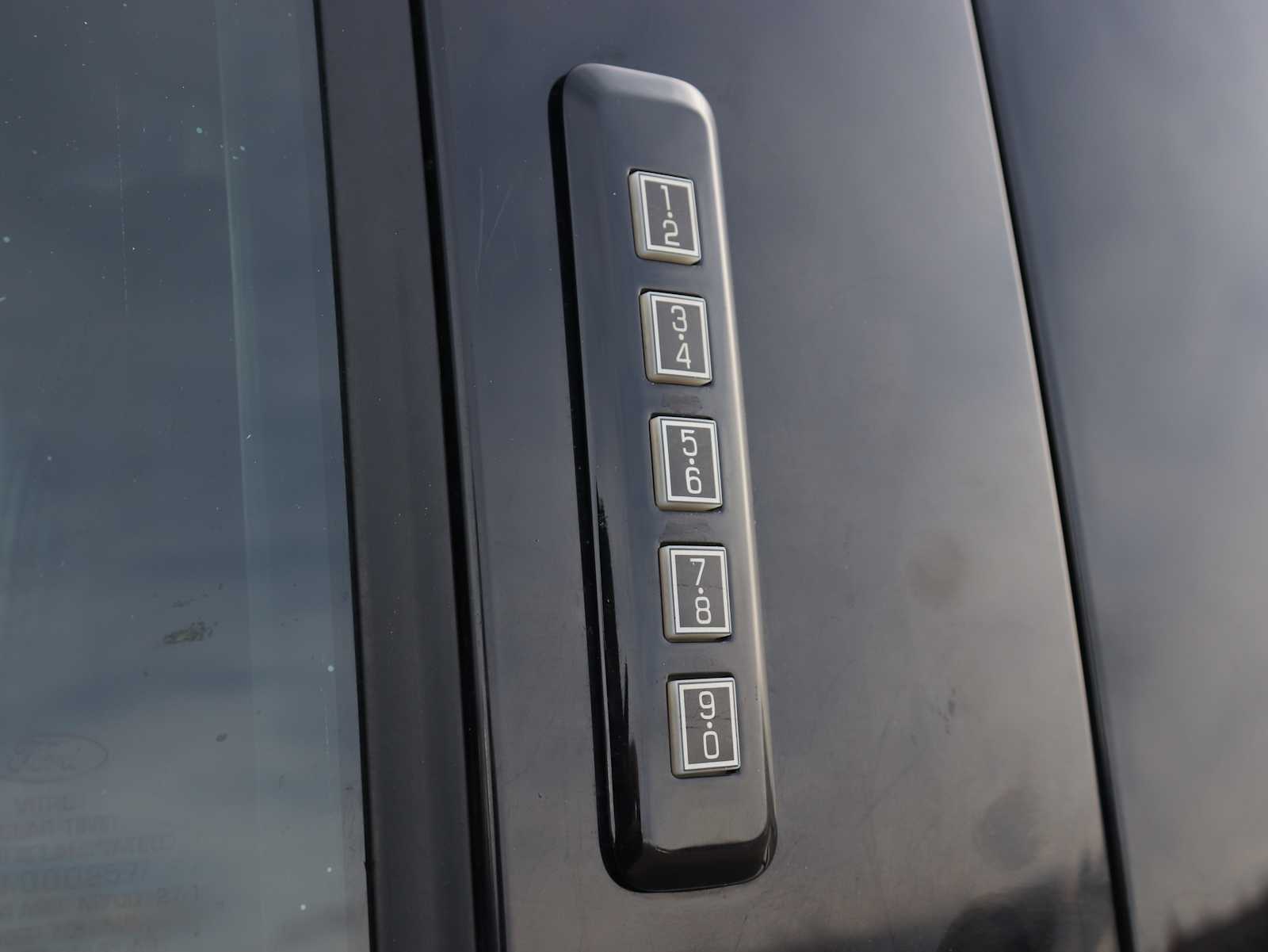 Thumbnail: 2024 Ford Econoline - 17