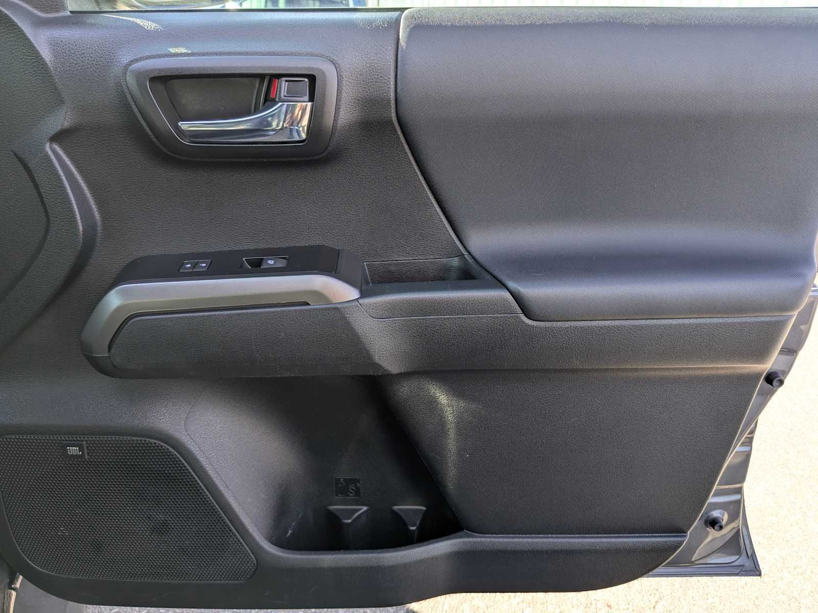Thumbnail: 2022 Toyota Tacoma - 27