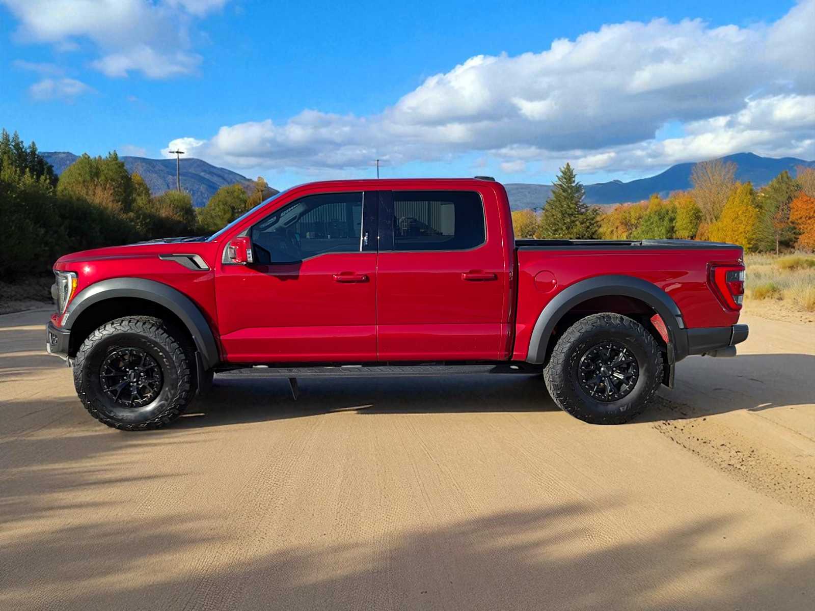2023 Ford F-150 Raptor photo 3