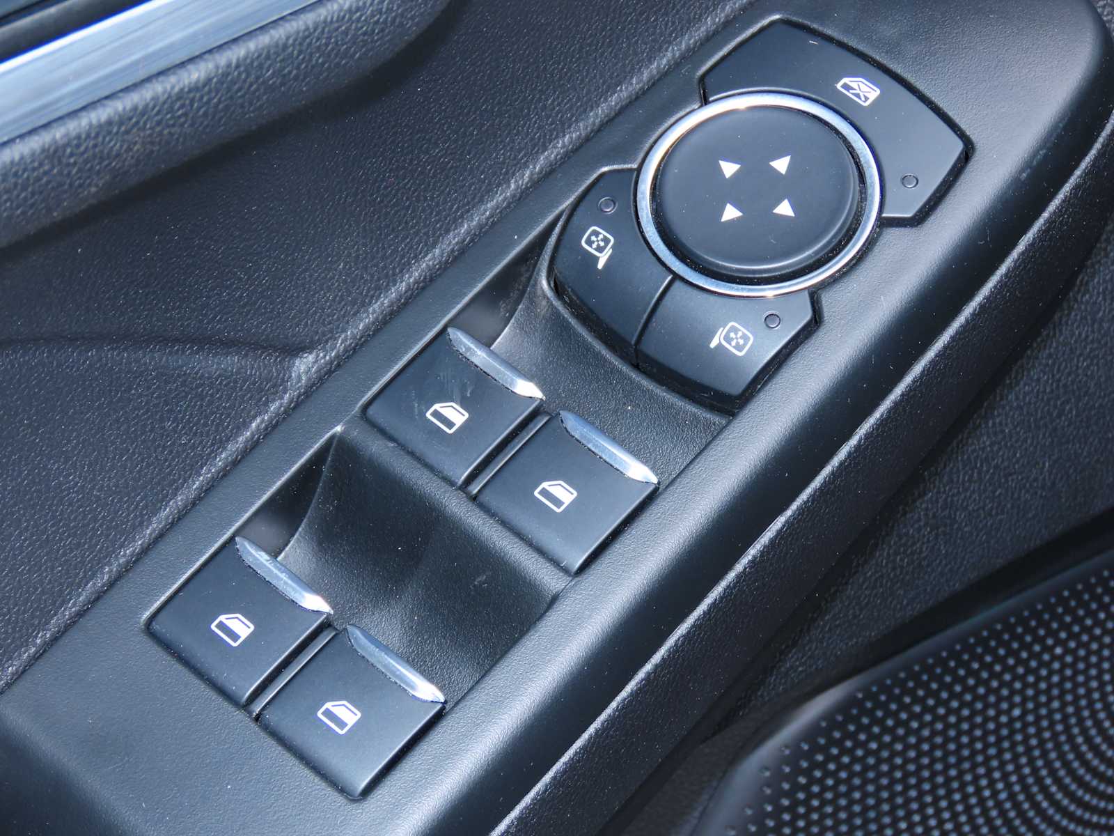 Thumbnail: 2025 Ford Escape - 10