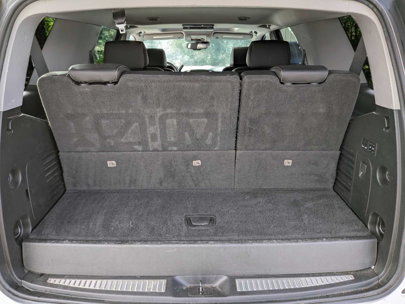 Thumbnail: 2018 Chevrolet Tahoe - 40