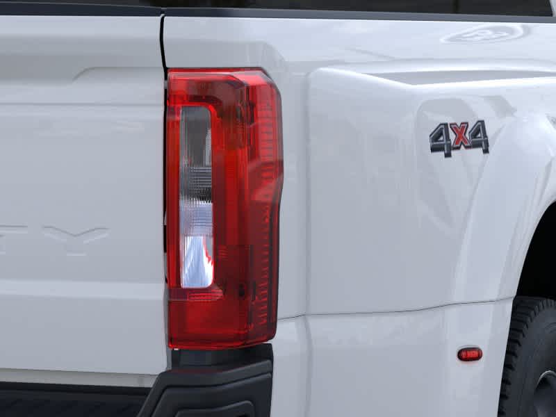 Thumbnail: 2025 Ford F-450 - 21