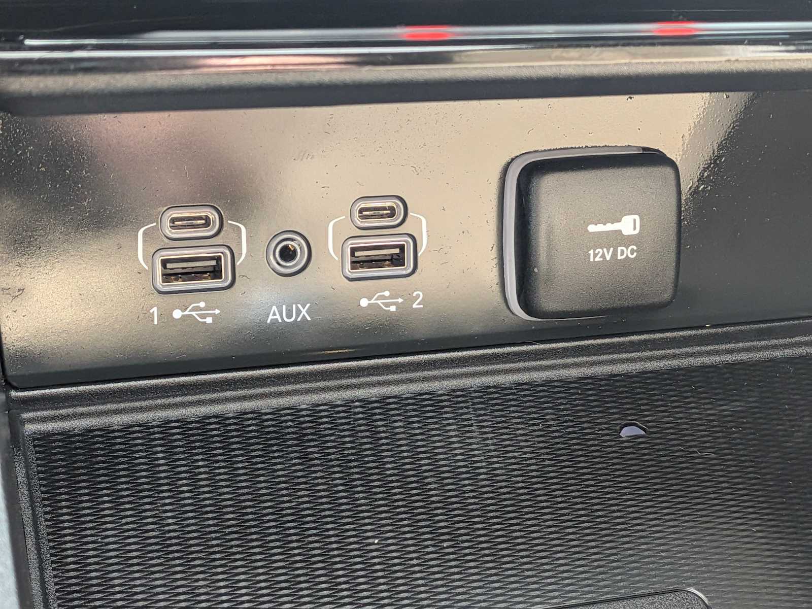 Thumbnail: 2025 Jeep Grand Cherokee - 31