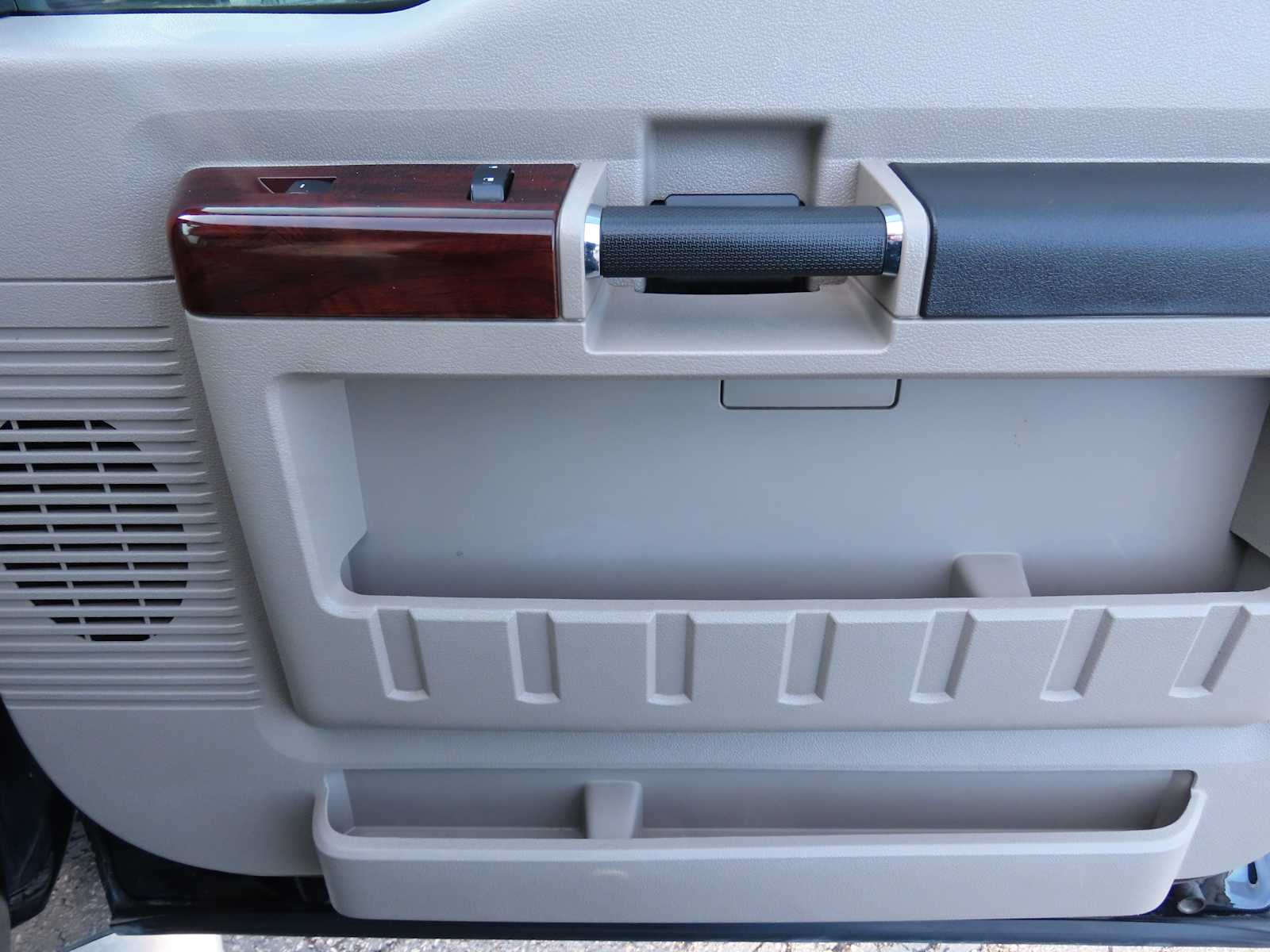 Thumbnail: 2009 Ford Econoline - 22