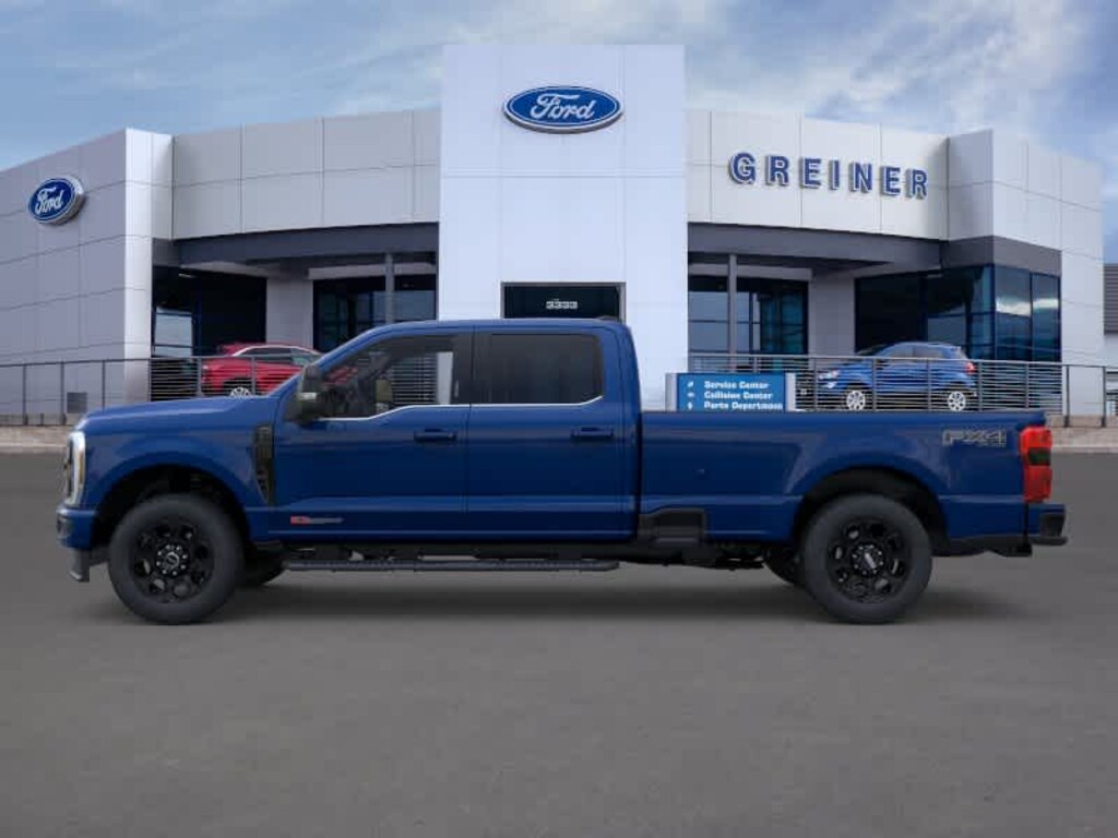New 2026 Ford F-350 Lariat Truck Crew Cab