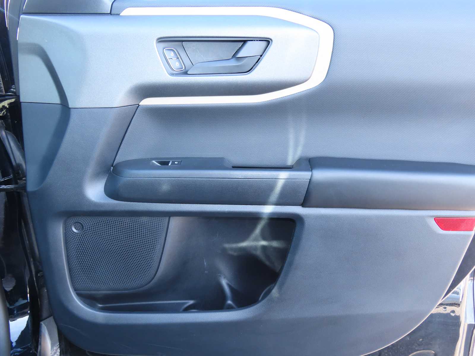 Thumbnail: 2025 Ford Bronco Sport - 25