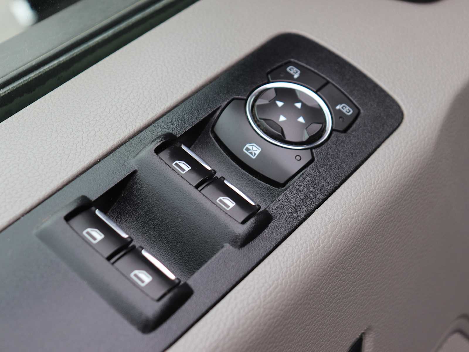 Thumbnail: 2017 Ford F-150 - 17