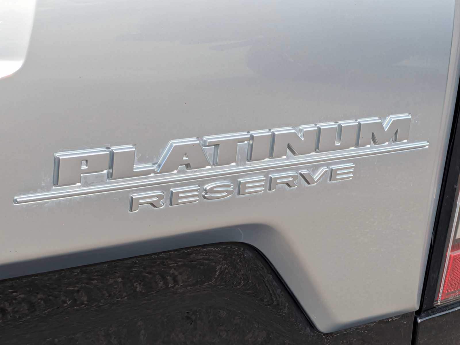 Thumbnail: 2021 Nissan Titan - 13
