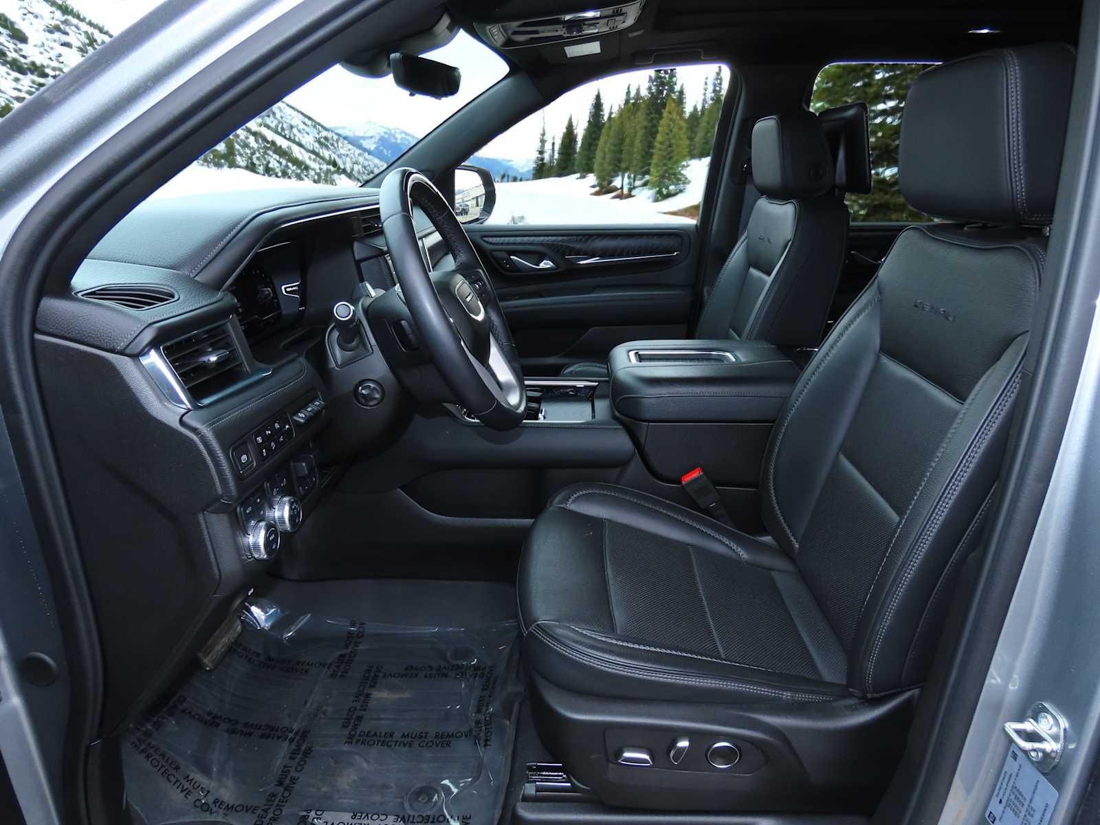 Thumbnail: 2023 GMC Yukon XL - 15