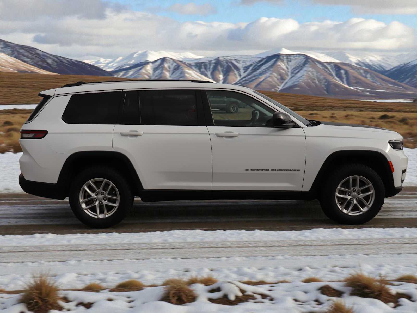 Thumbnail: 2023 Jeep Grand Cherokee L - 7