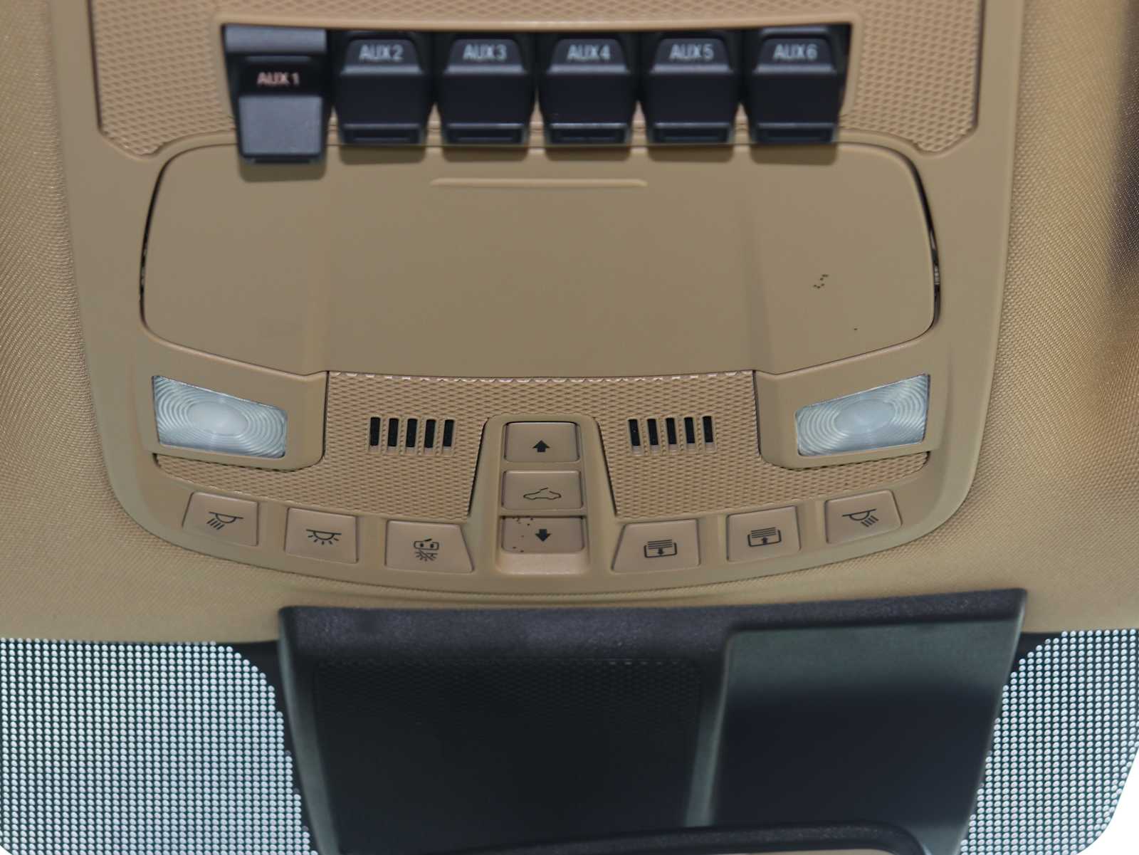 Thumbnail: 2020 Ford Econoline - 32