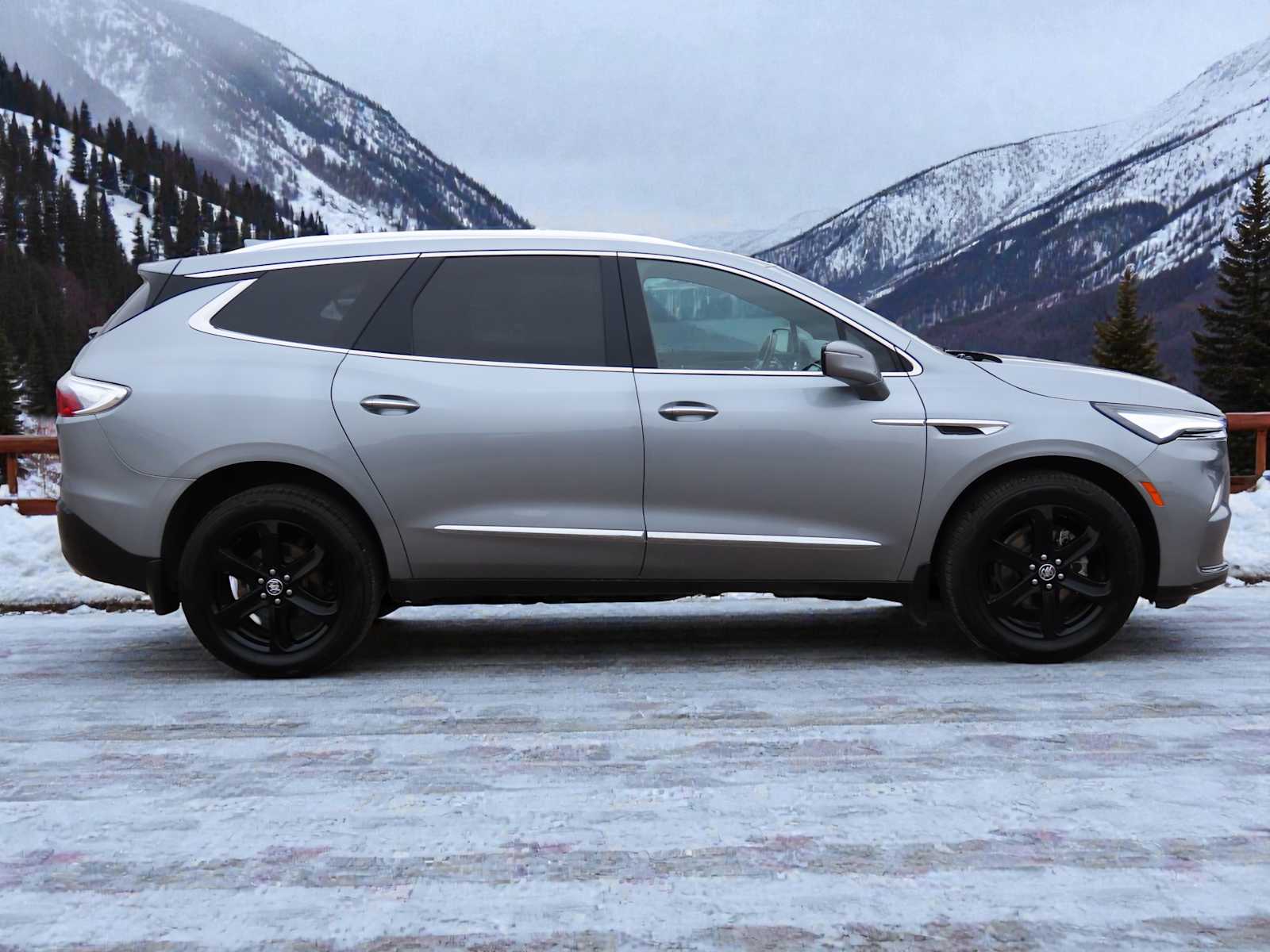 Thumbnail: 2023 Buick Enclave - 7