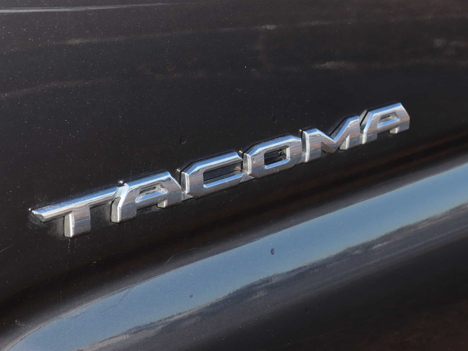 Thumbnail: 2016 Toyota Tacoma - 12