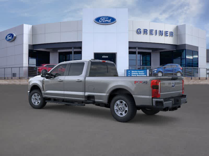 2026 Ford F-350 XLT photo 4