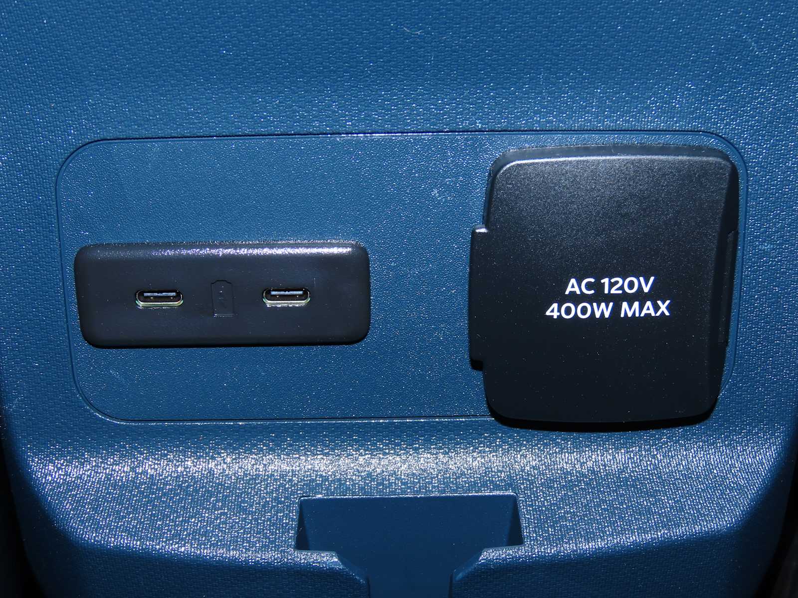 Thumbnail: 2025 Ford Maverick - 23