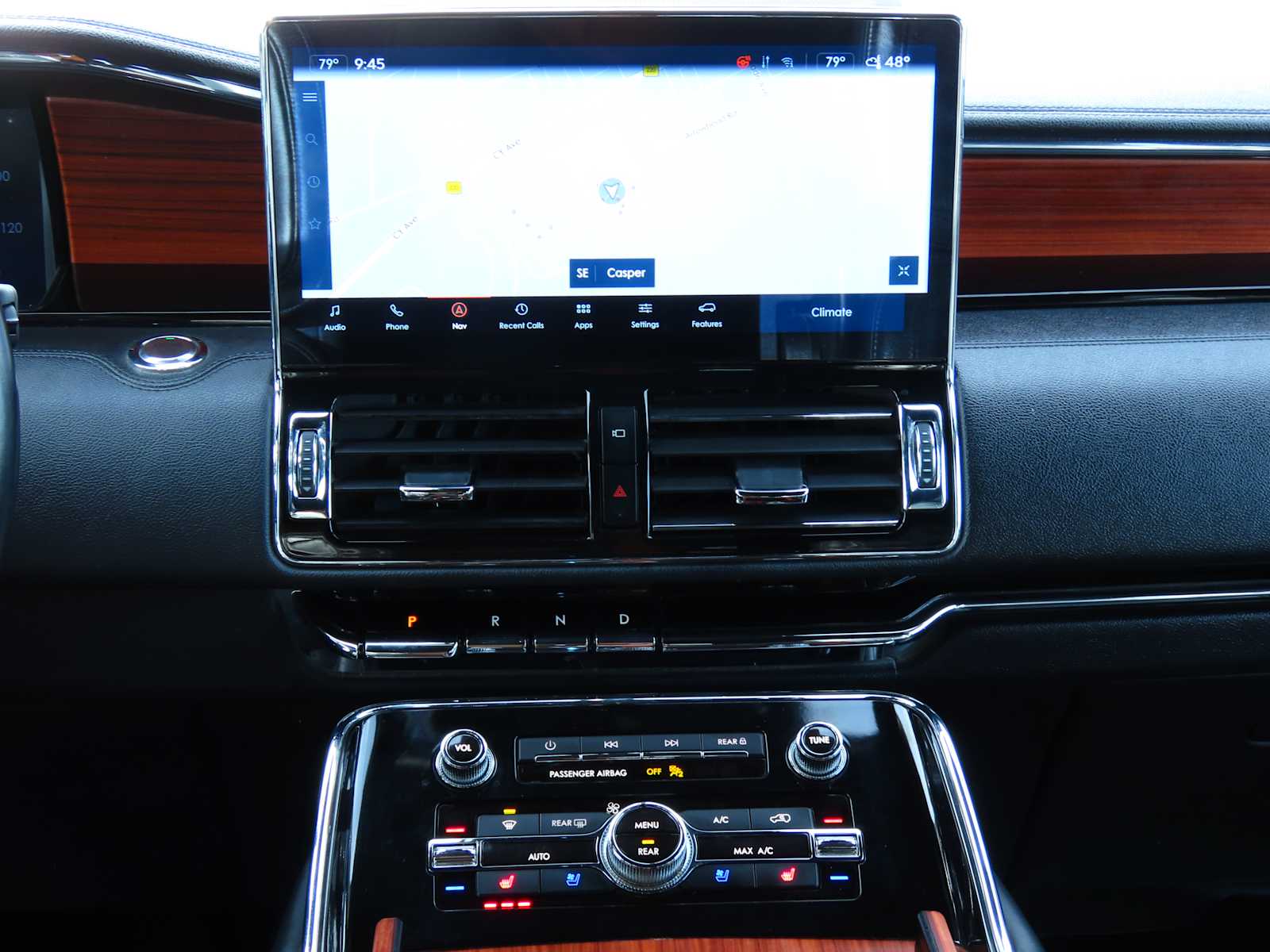 Thumbnail: 2024 Lincoln Navigator L - 30