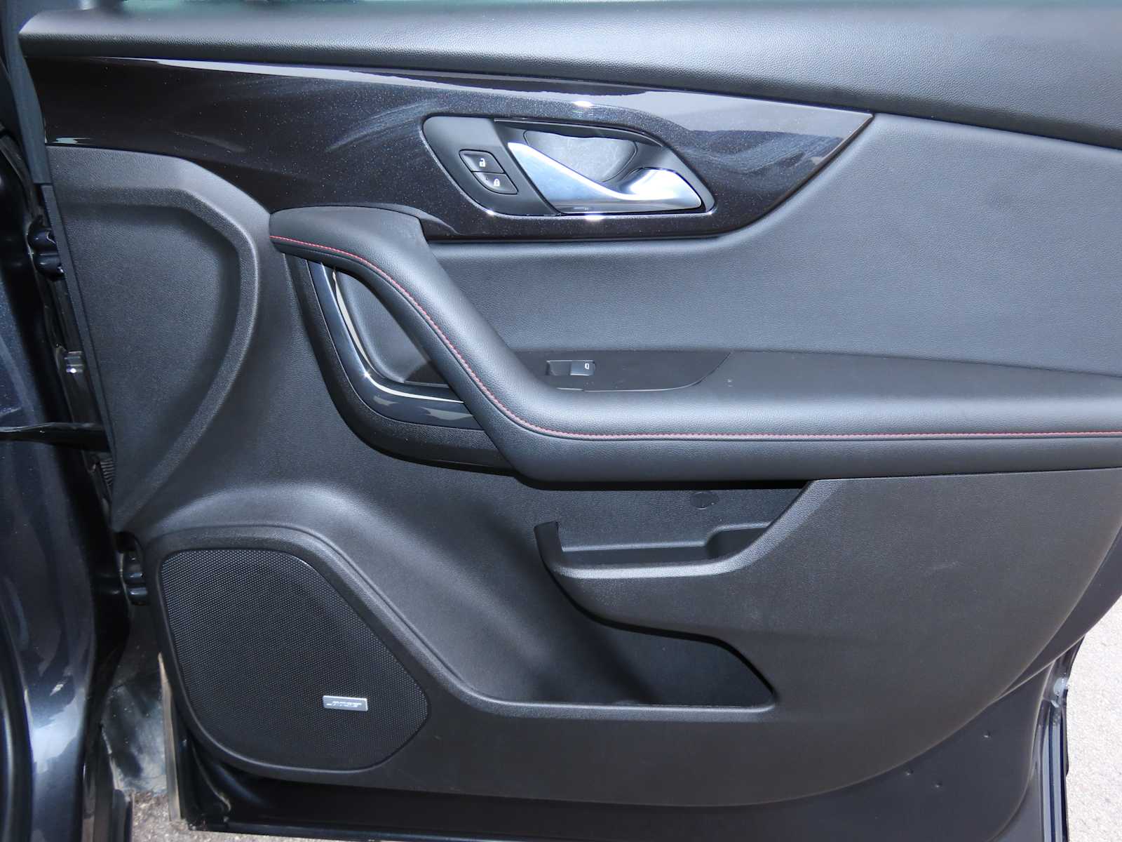 Thumbnail: 2021 Chevrolet Blazer - 21