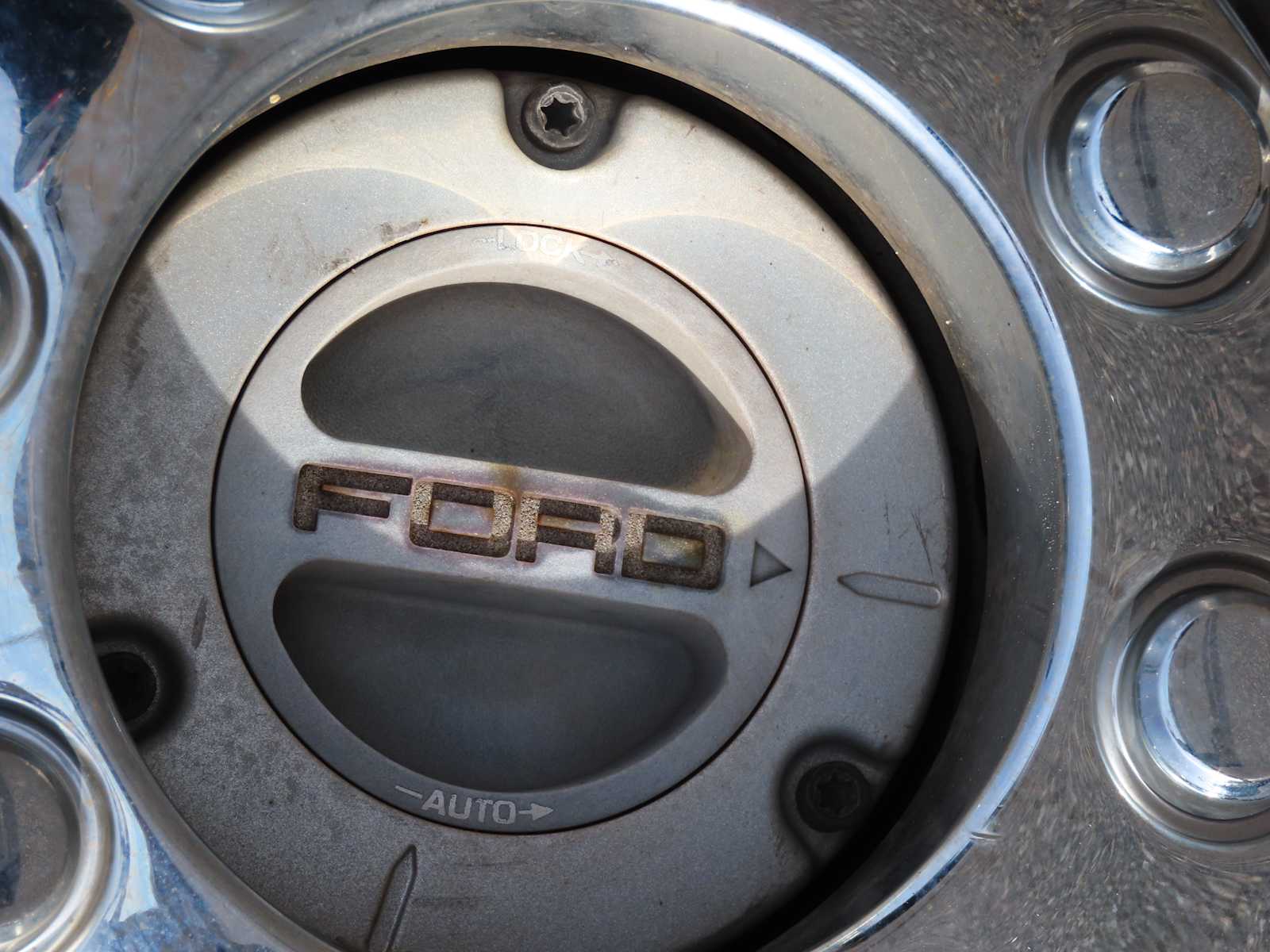 Thumbnail: 2015 Ford Econoline - 19