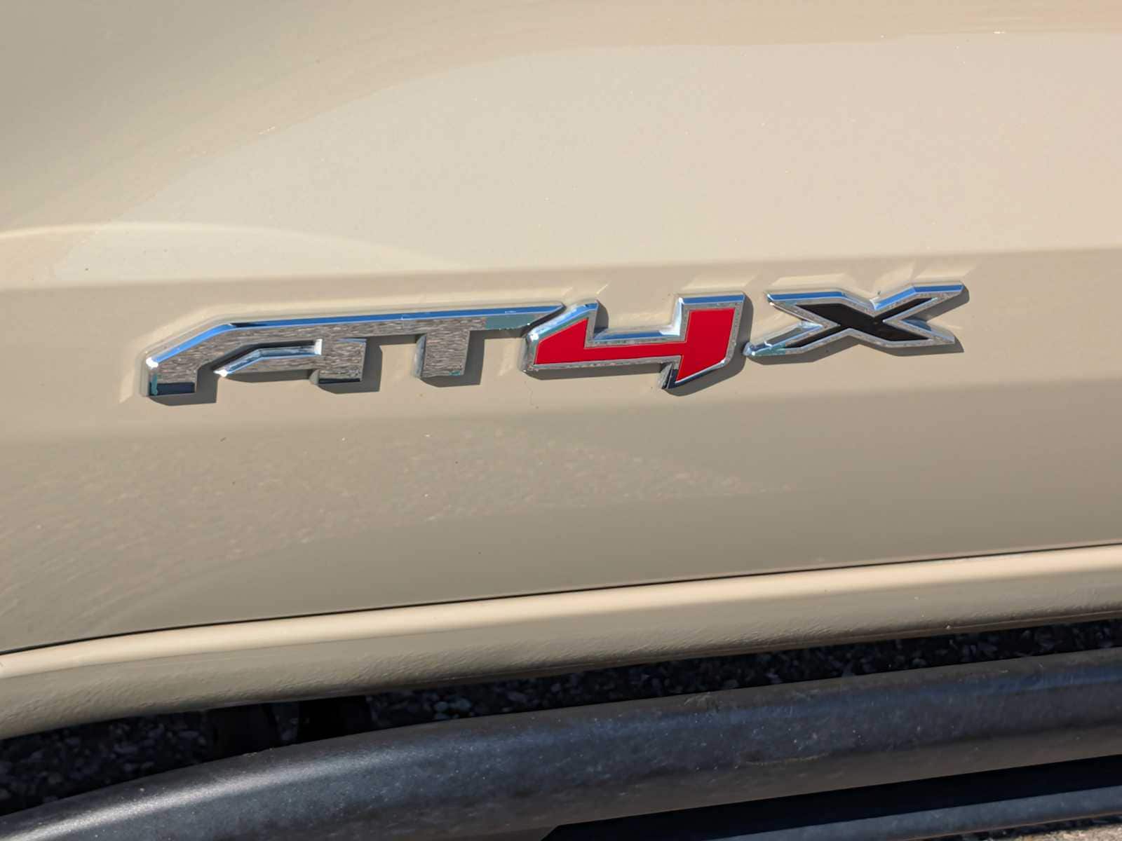 Thumbnail: 2023 GMC Canyon - 12