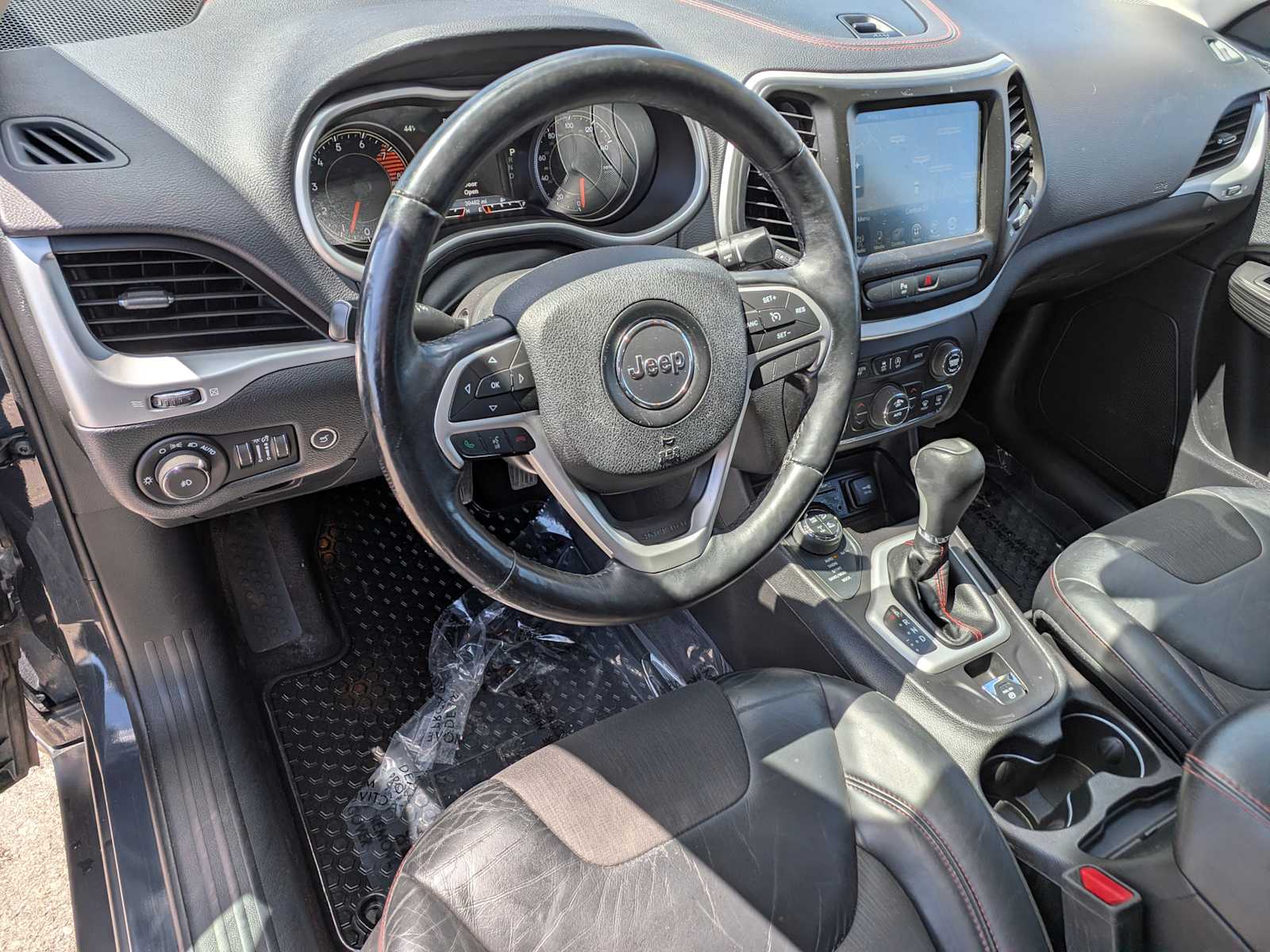 Thumbnail: 2017 Jeep Cherokee - 2