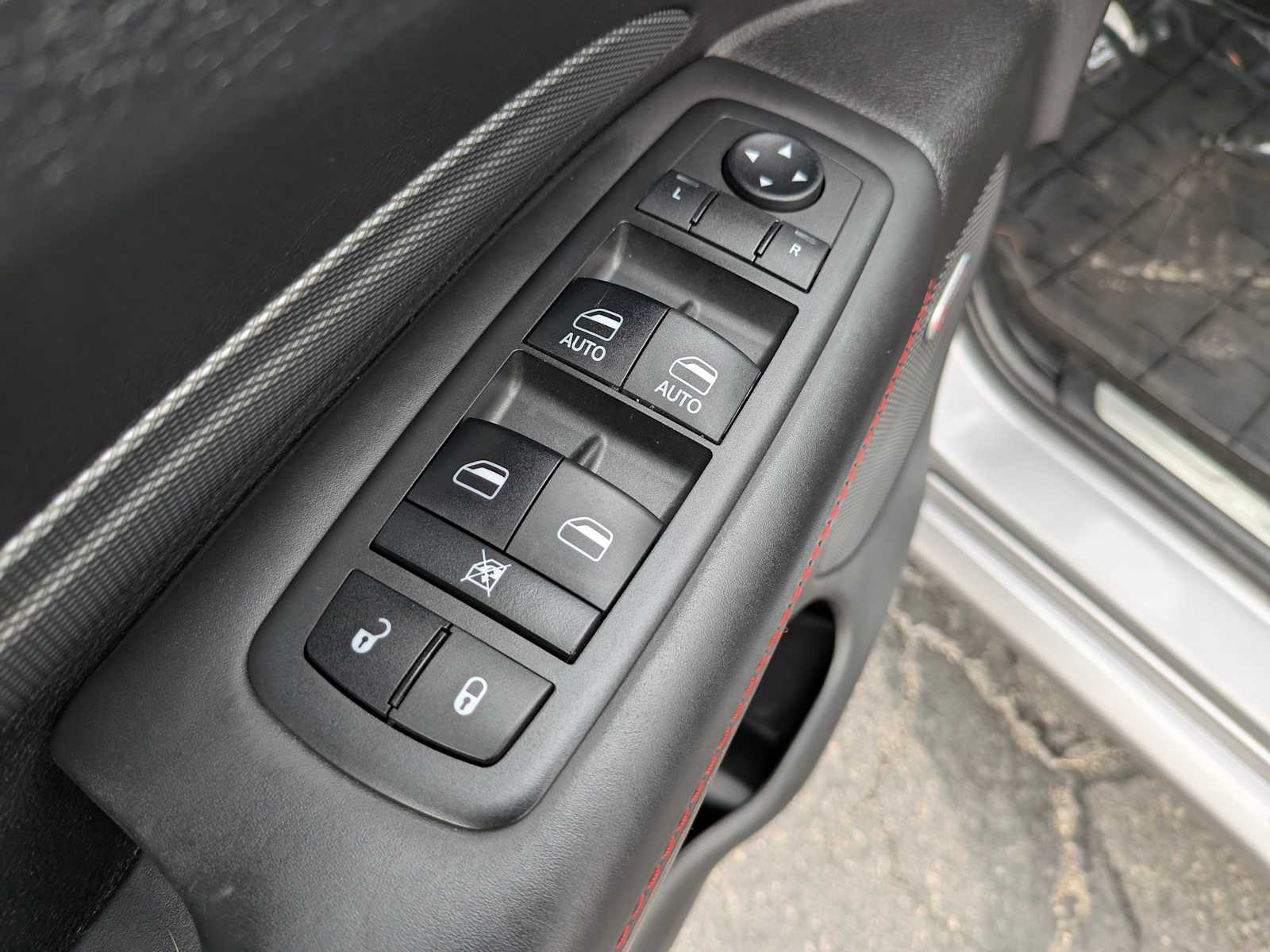 Thumbnail: 2018 Dodge Durango - 19