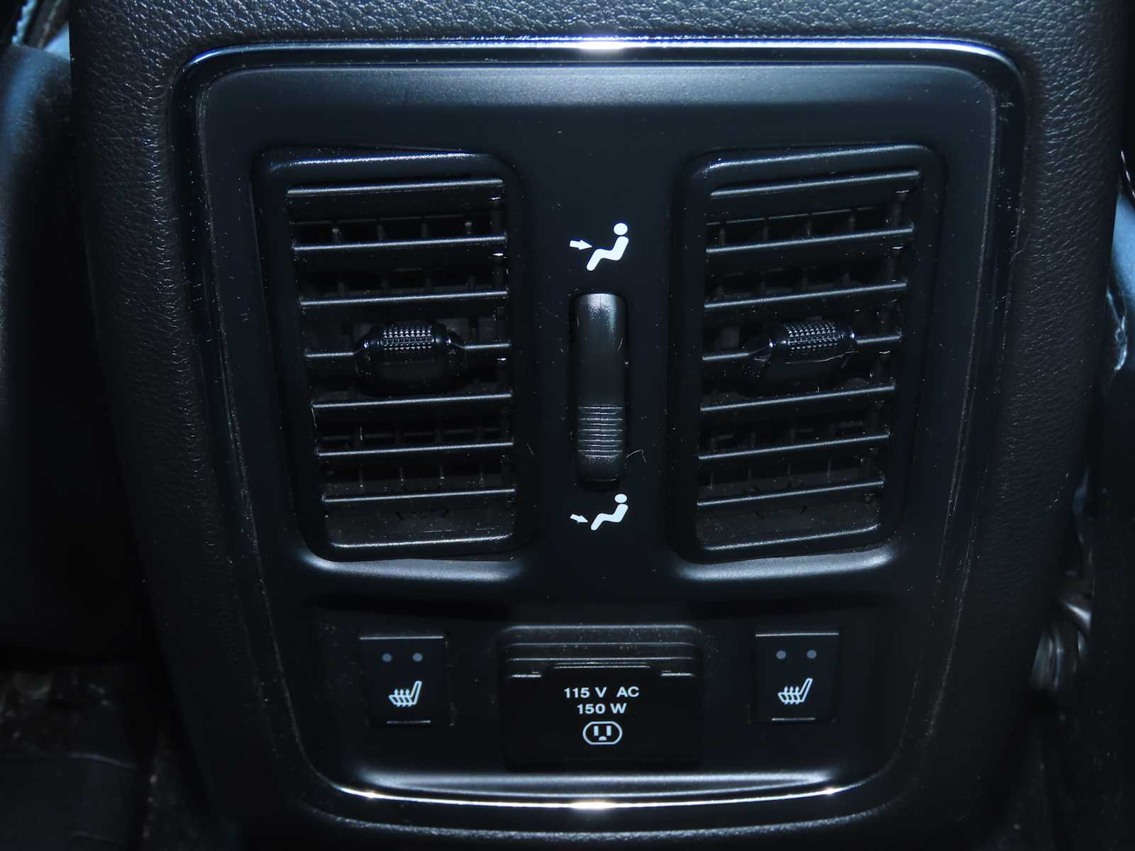 Thumbnail: 2013 Jeep Grand Cherokee - 28