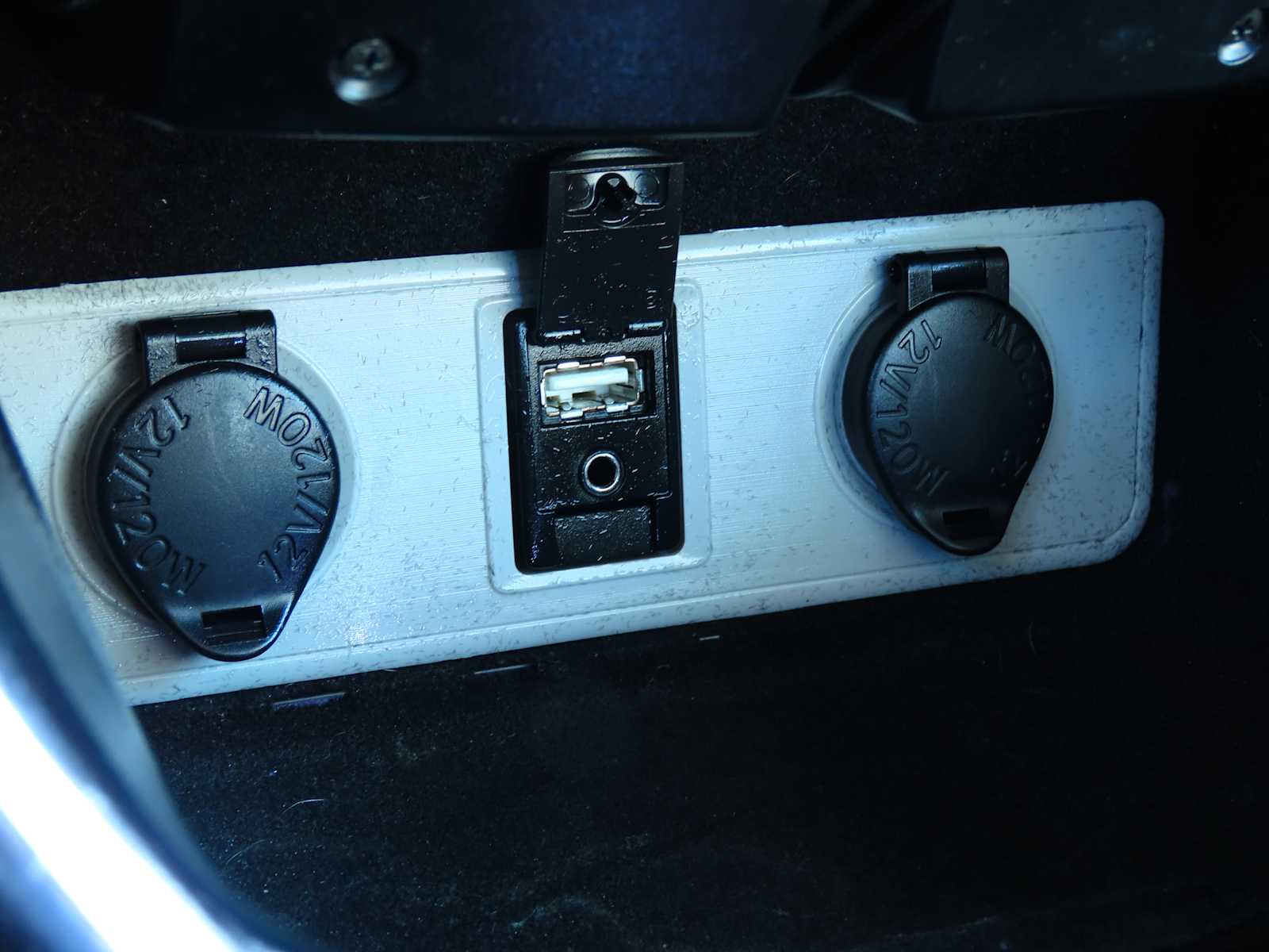 Thumbnail: 2016 Toyota Avalon - 30