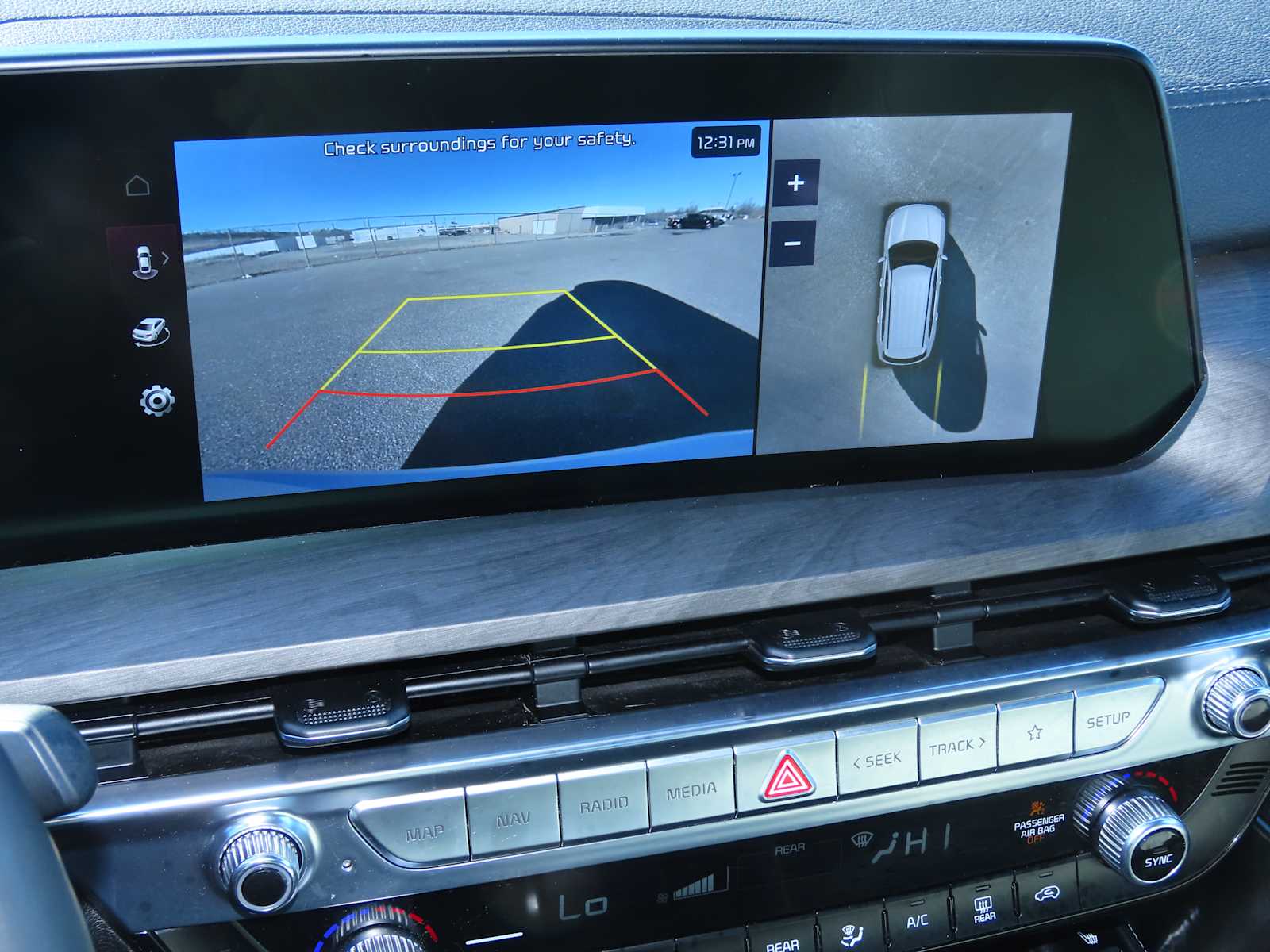 Thumbnail: 2024 Kia Telluride - 30