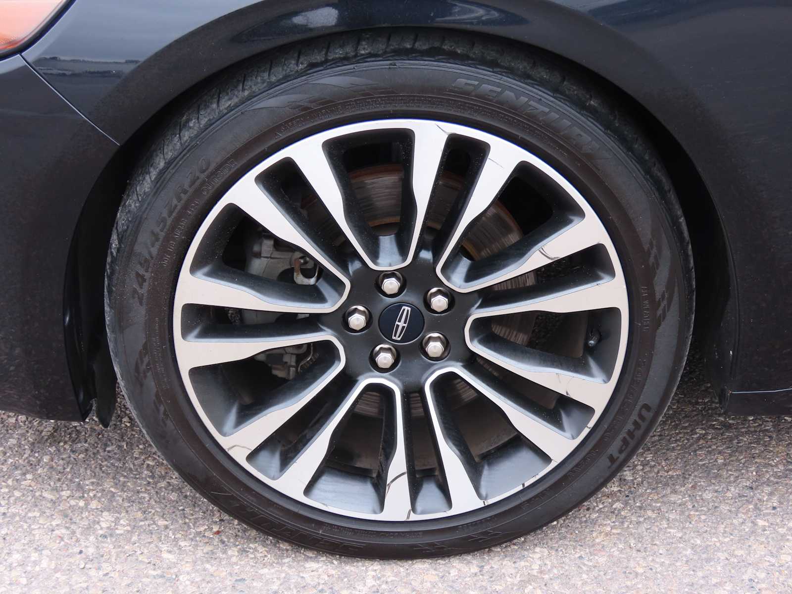 Thumbnail: 2019 Lincoln Continental - 12