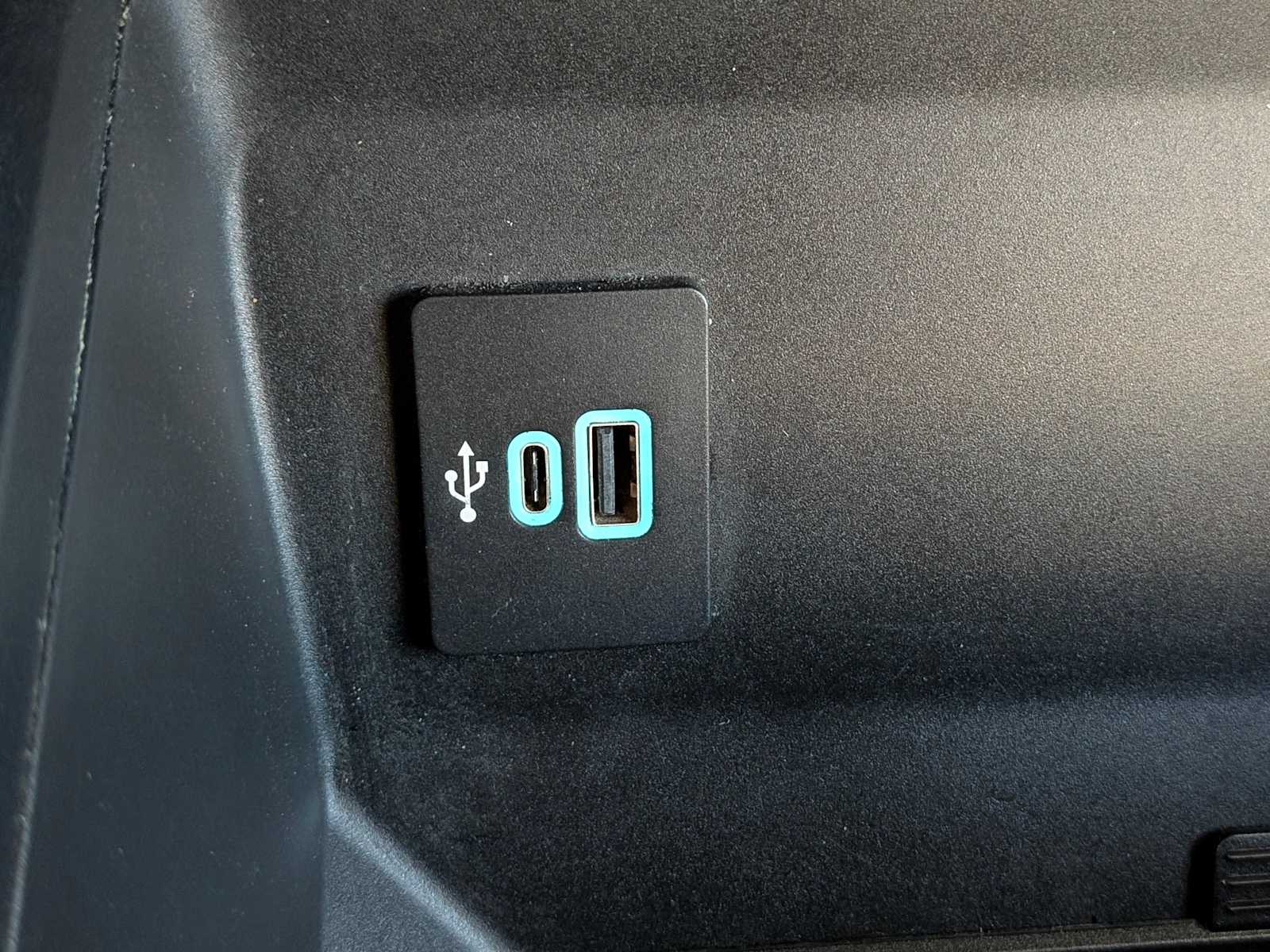 Thumbnail: 2023 Ford Econoline - 36